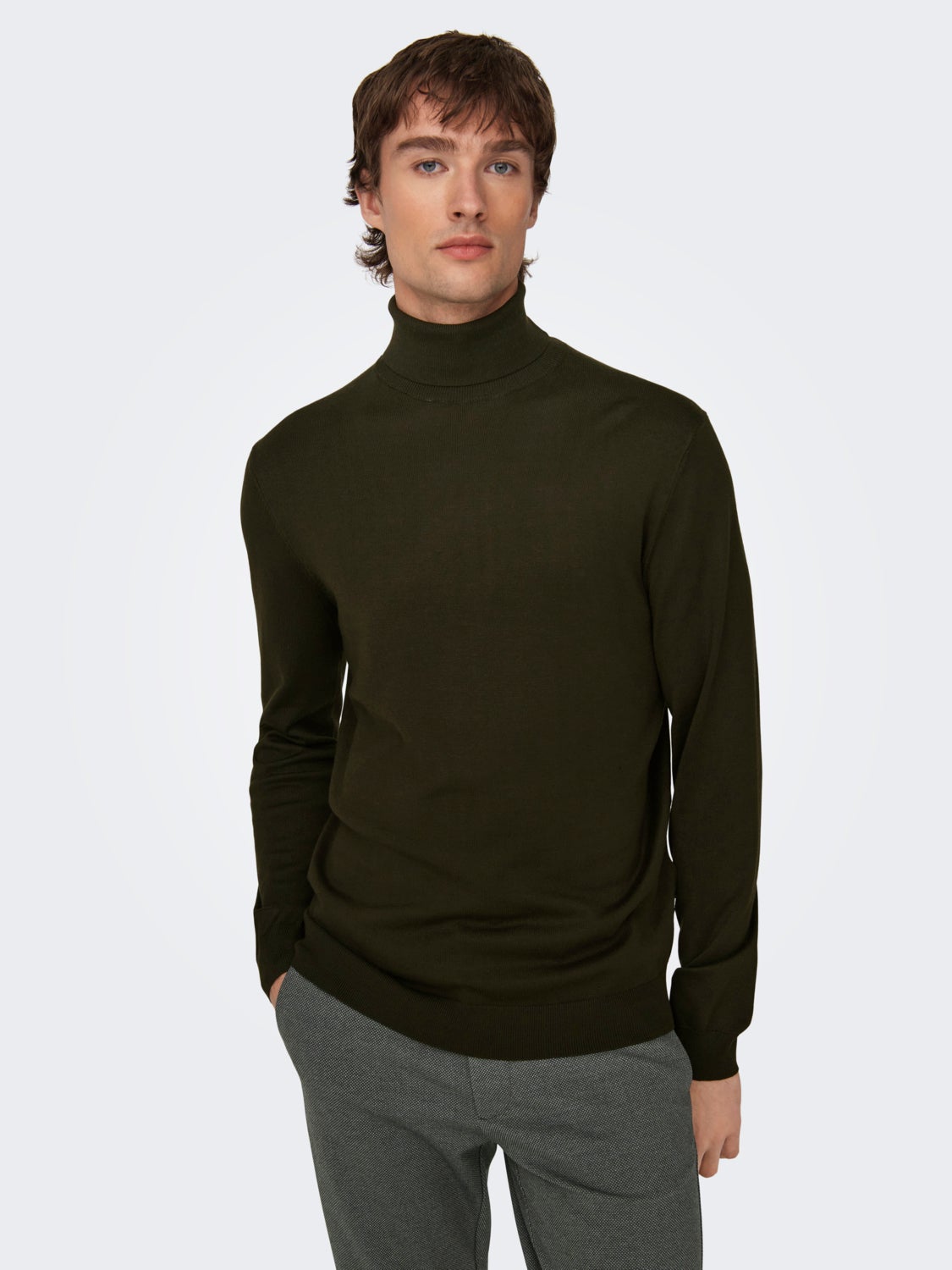 Roll neck knitted pullover