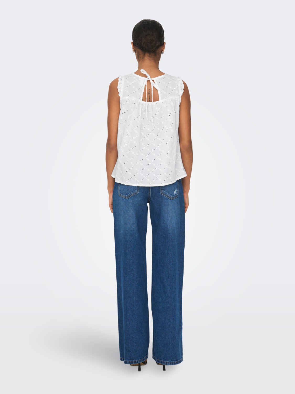 Sleeveless top with lace detail