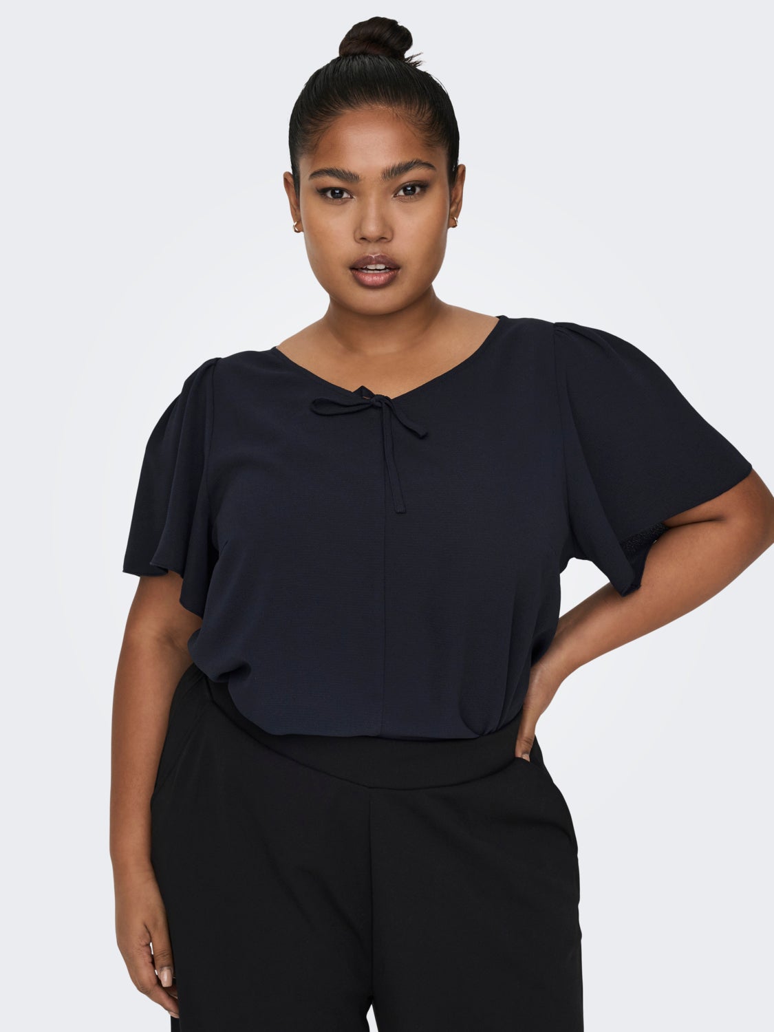 Curvy u-neck Top