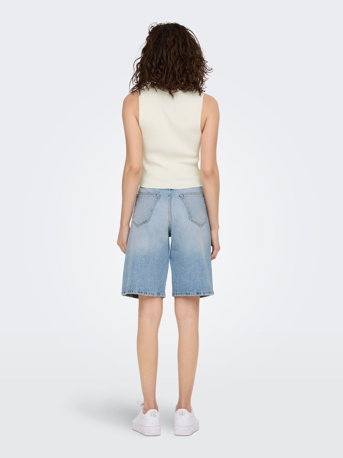 Regular Fit O-Neck Knit top