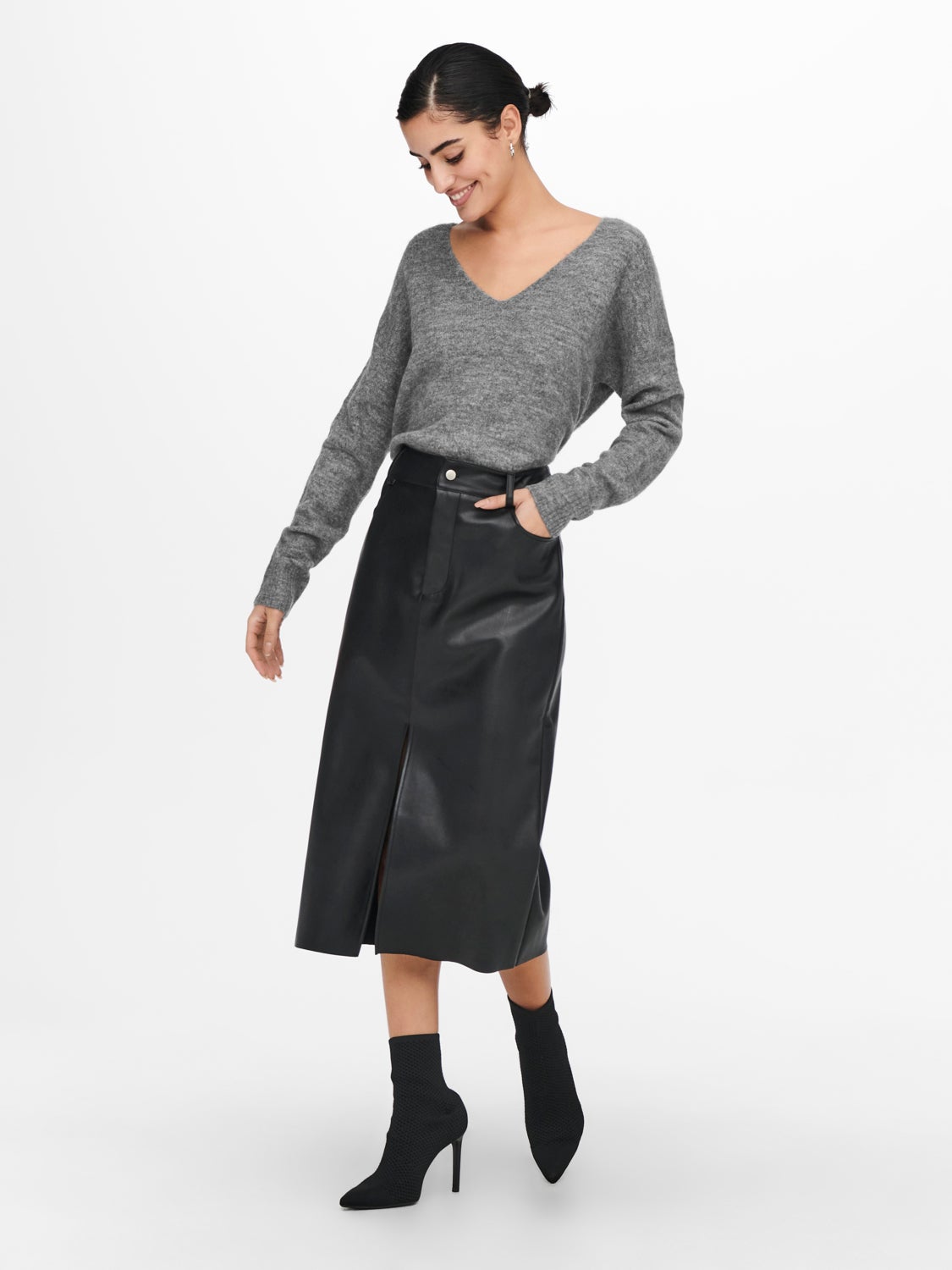 V-neck Knitted Pullover