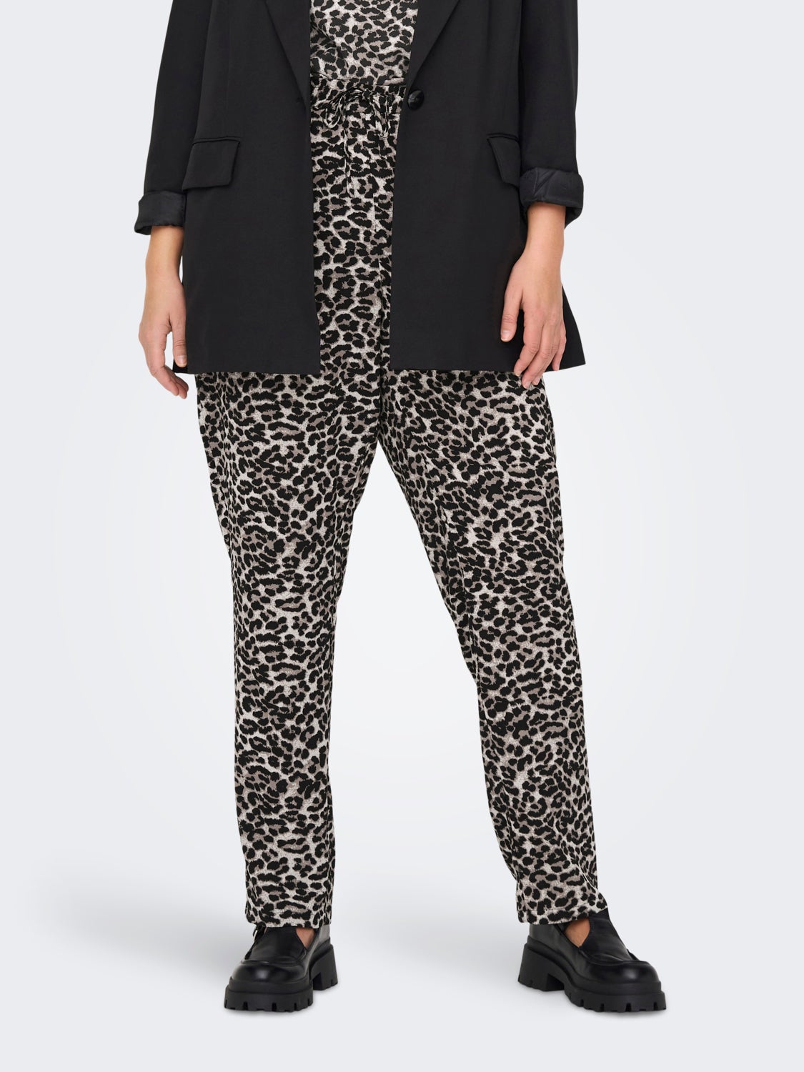 Curvy leo print trousers