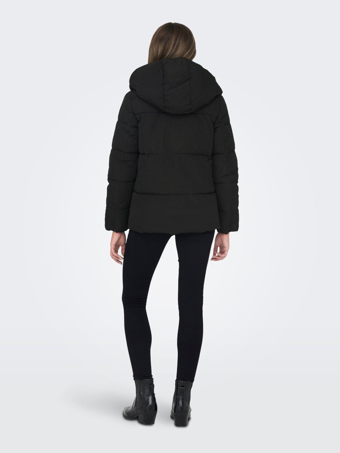 Short puffer jacket