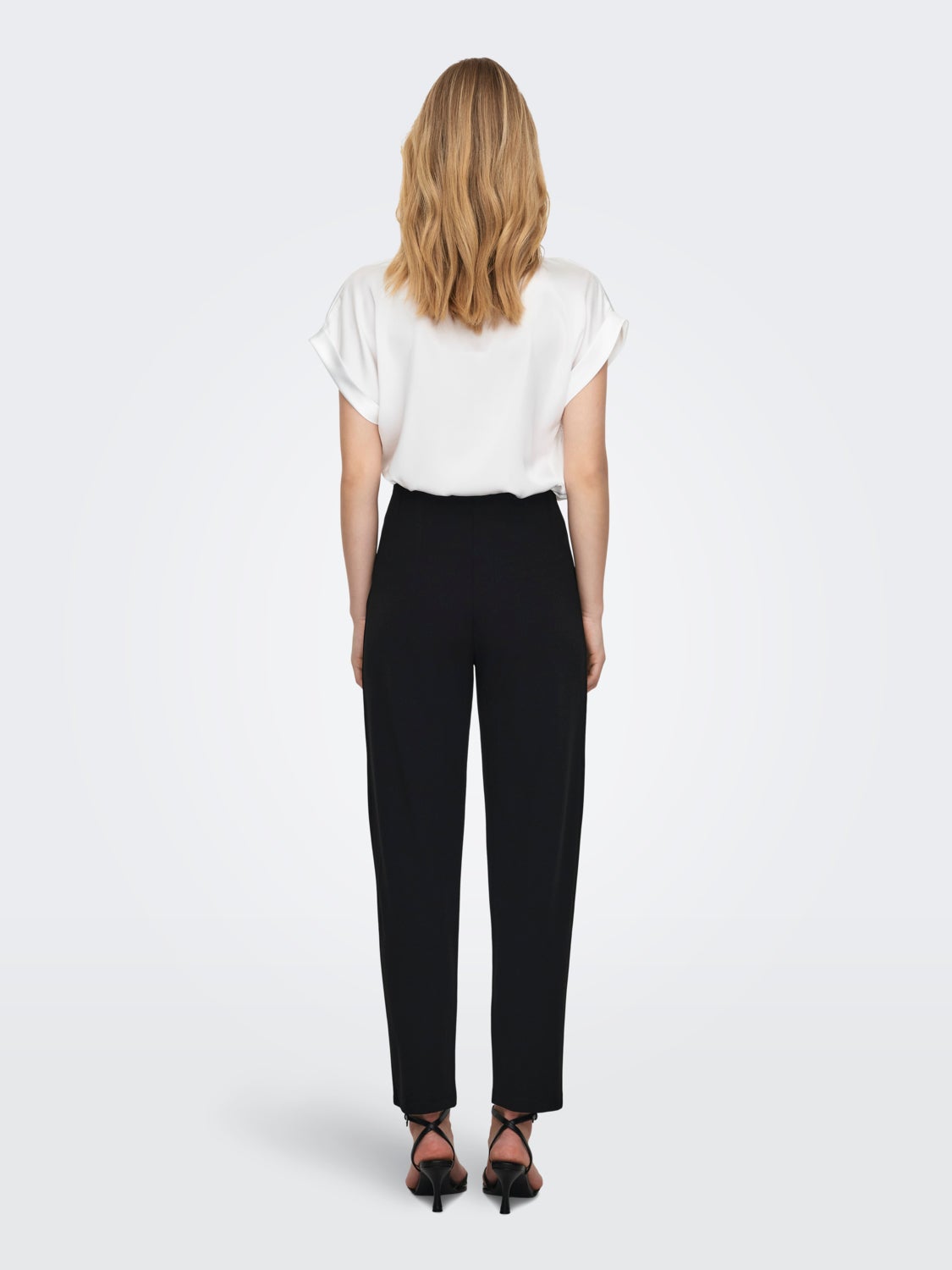 Regular Fit Mid waist Trousers
