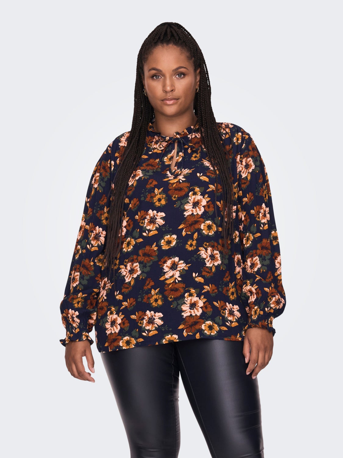 Curvy Flower Long Sleeved Top