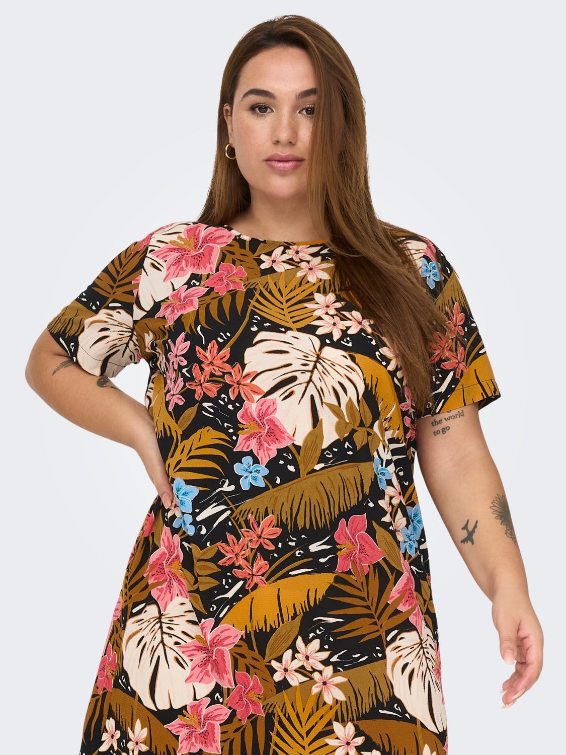 Short Sleeved O-Neck Dress