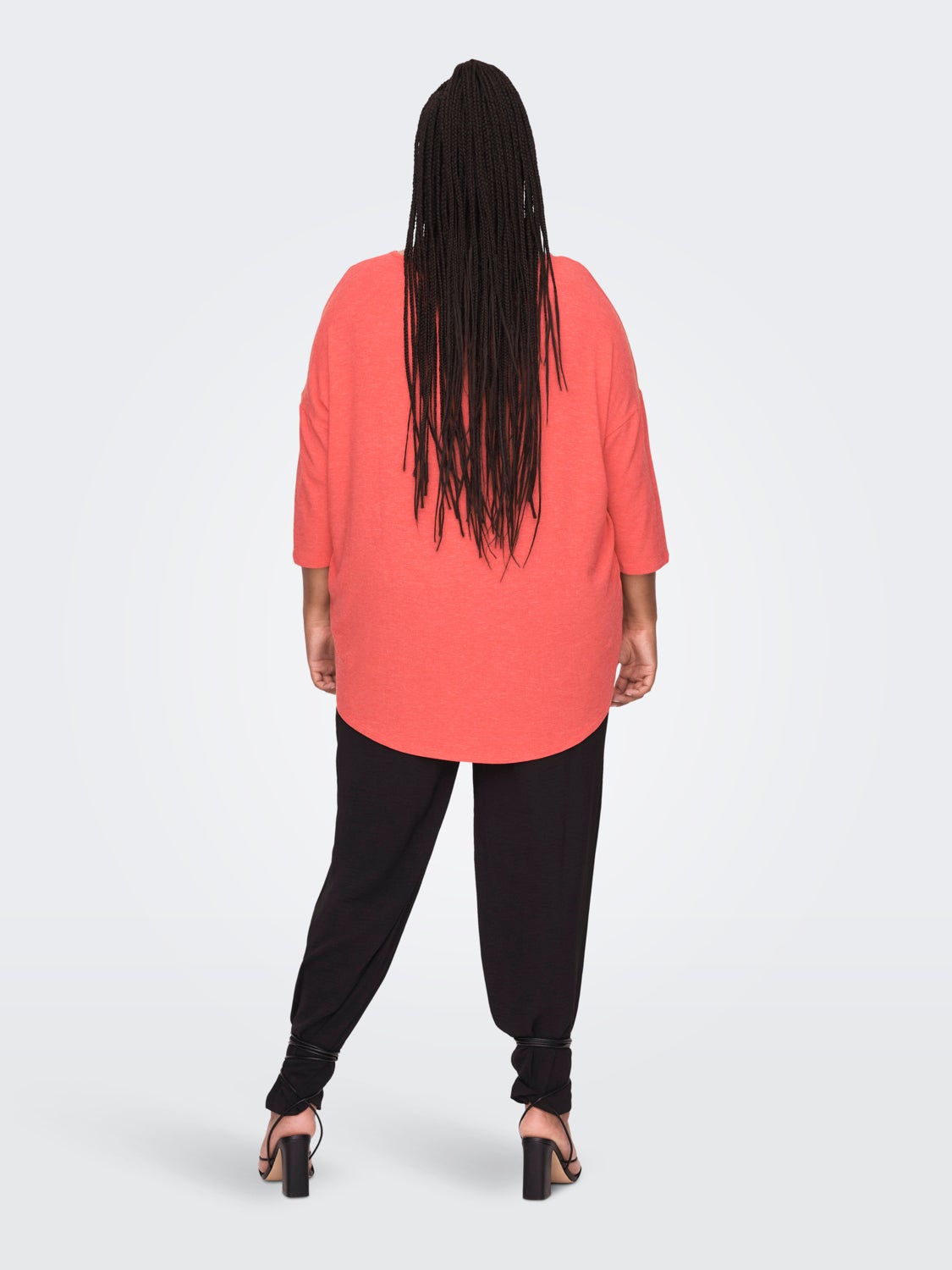 Curvy loose fitted 3/4 sleeved top