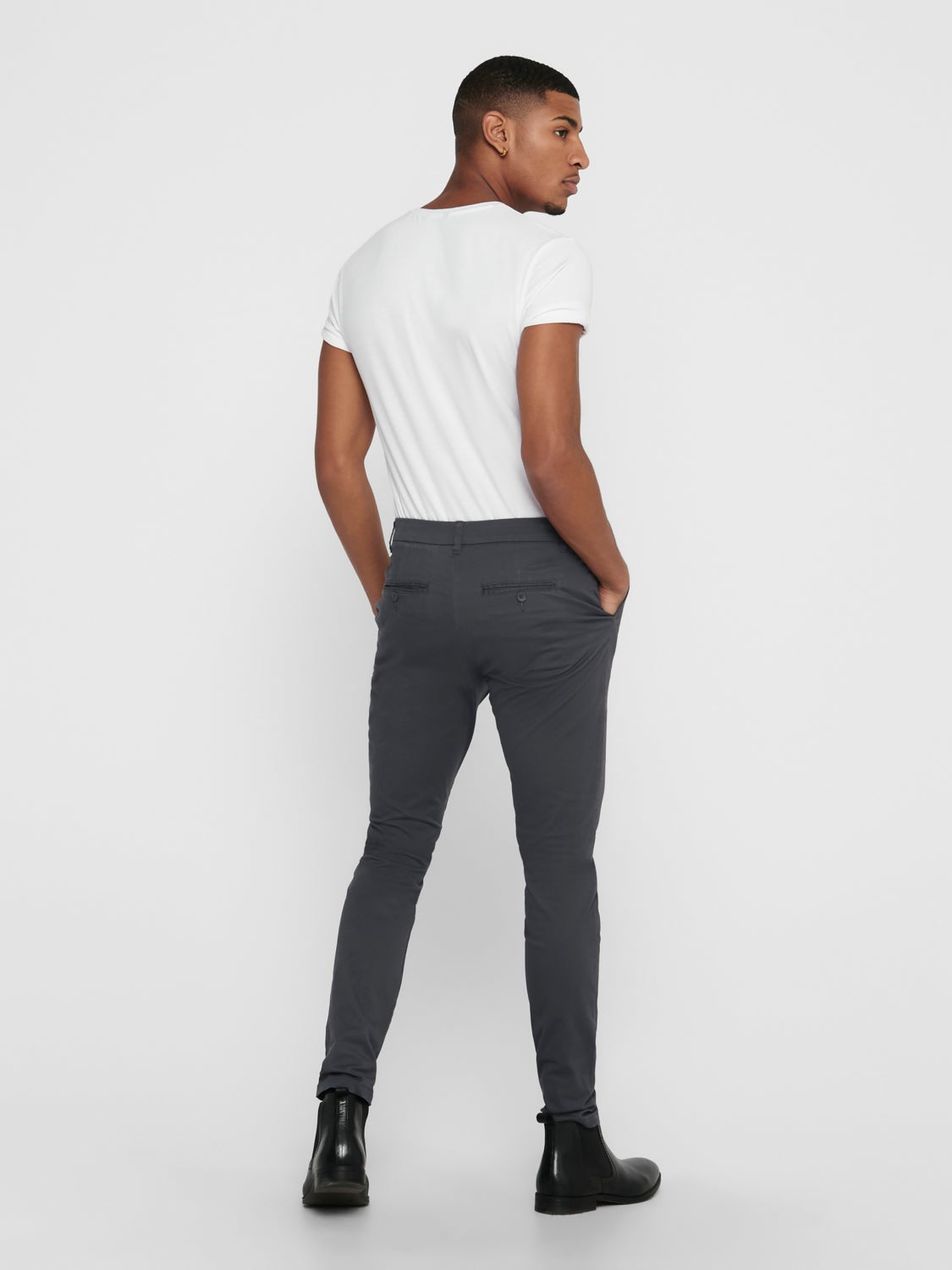 Tapered fit trousers