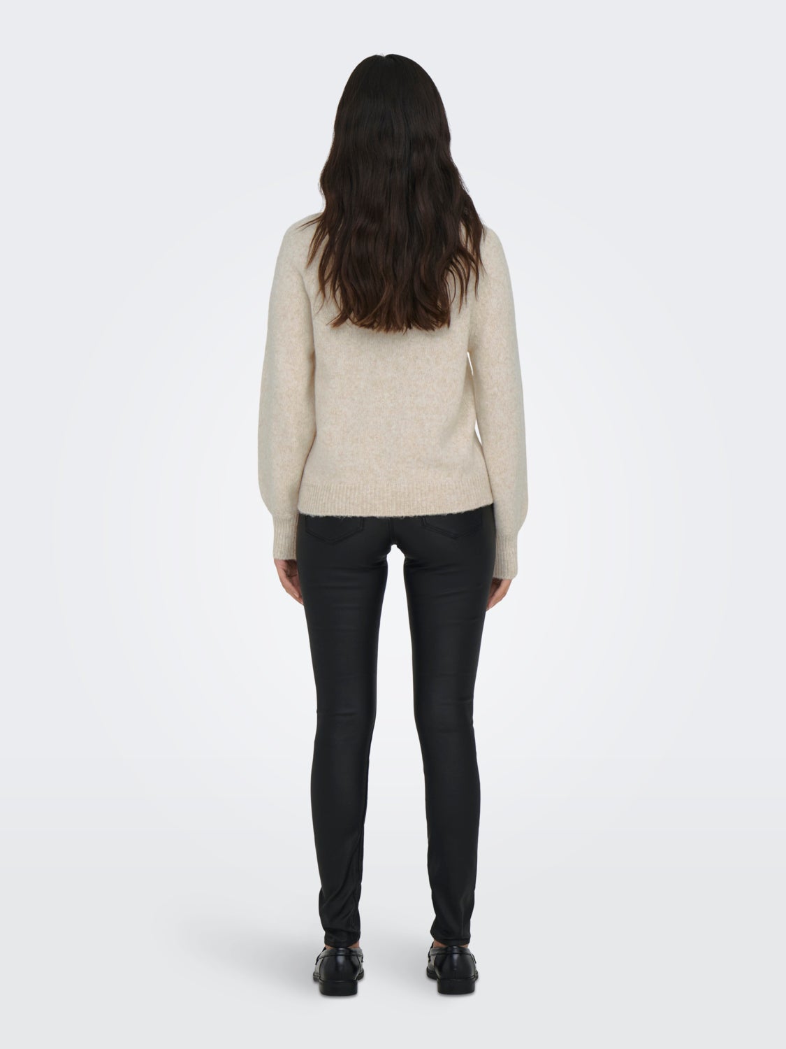 O-neck knitted pullover