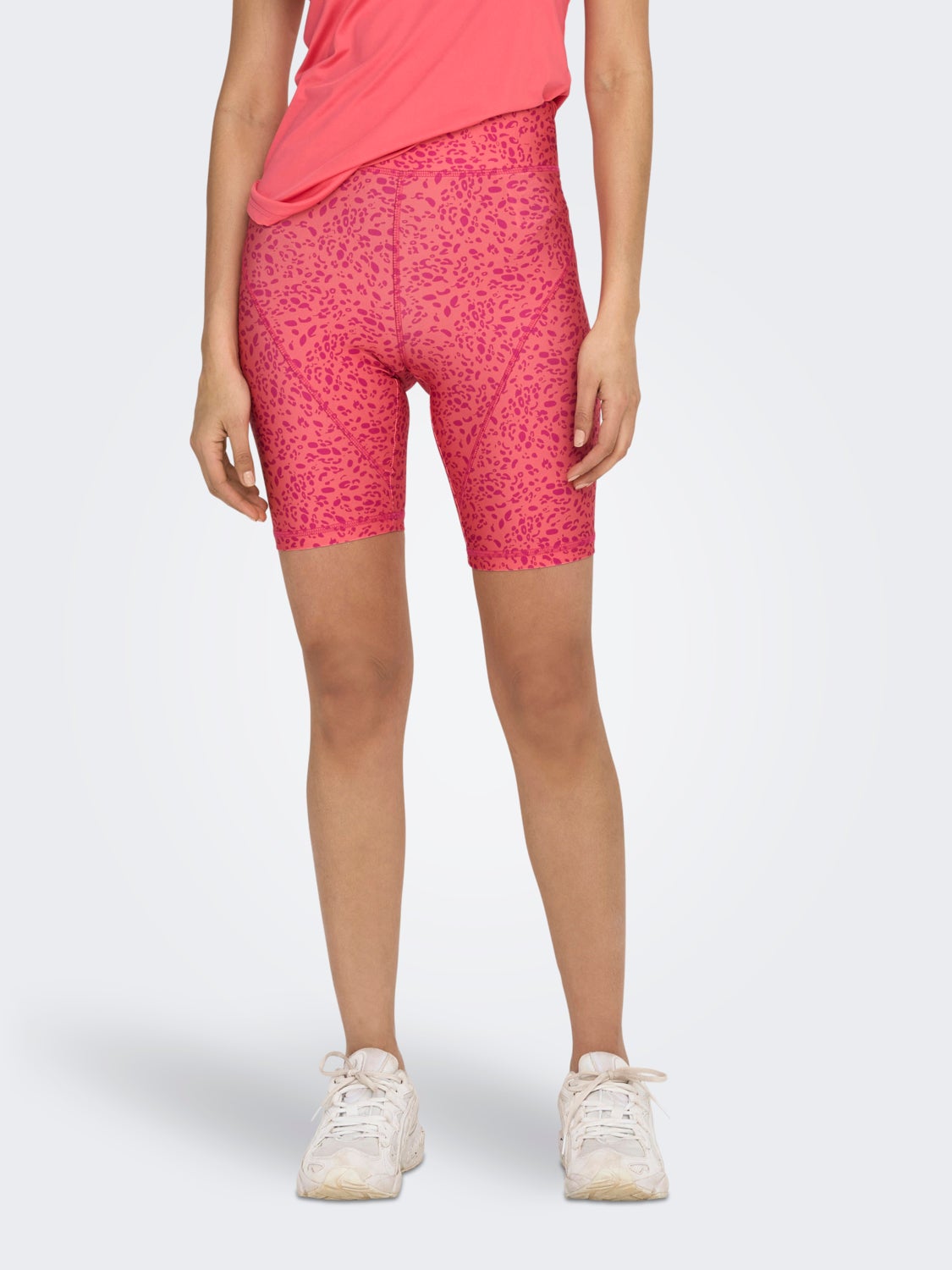 Slim fit training shorts