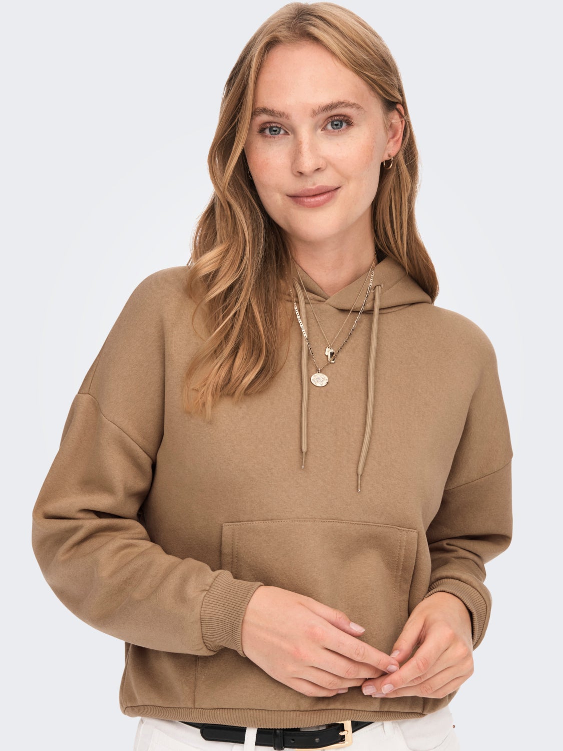 Pocket Hood Sweatshirt