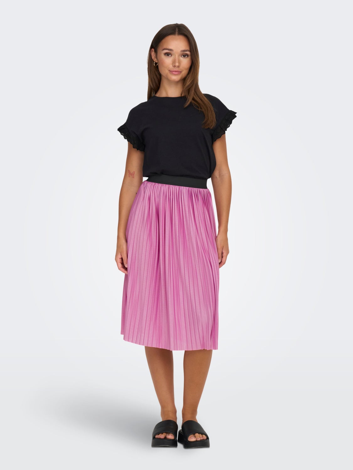 Pleated Midi skirt