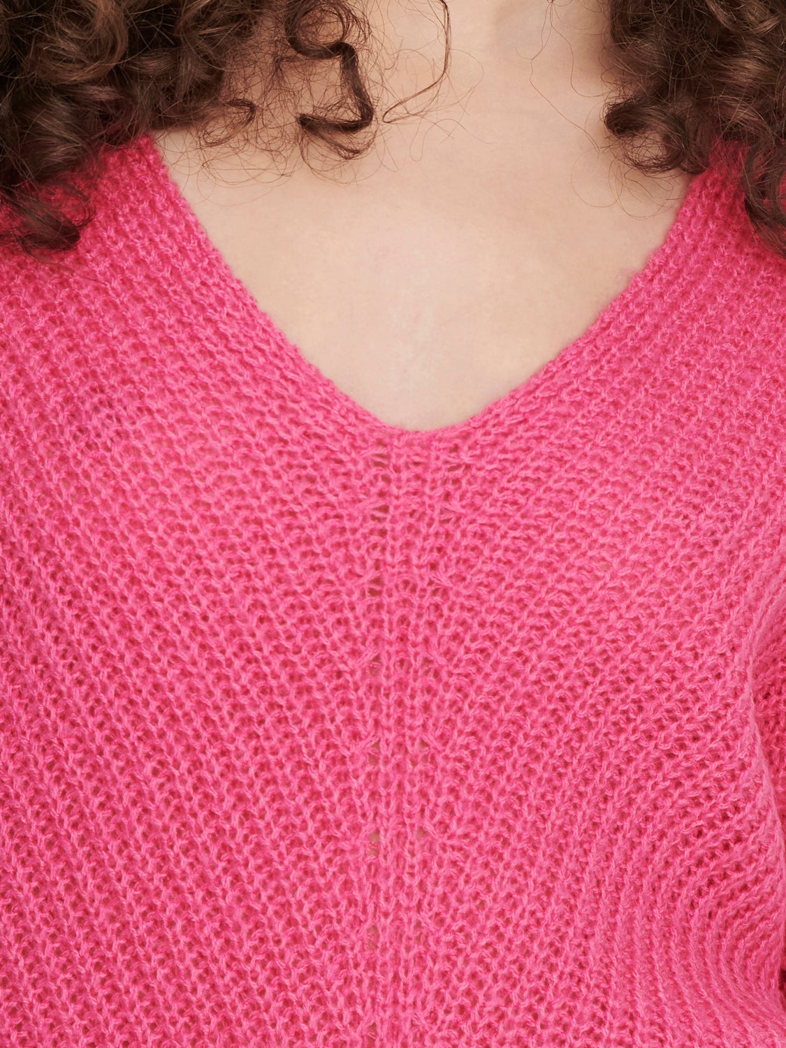 V-neck knitted pullover