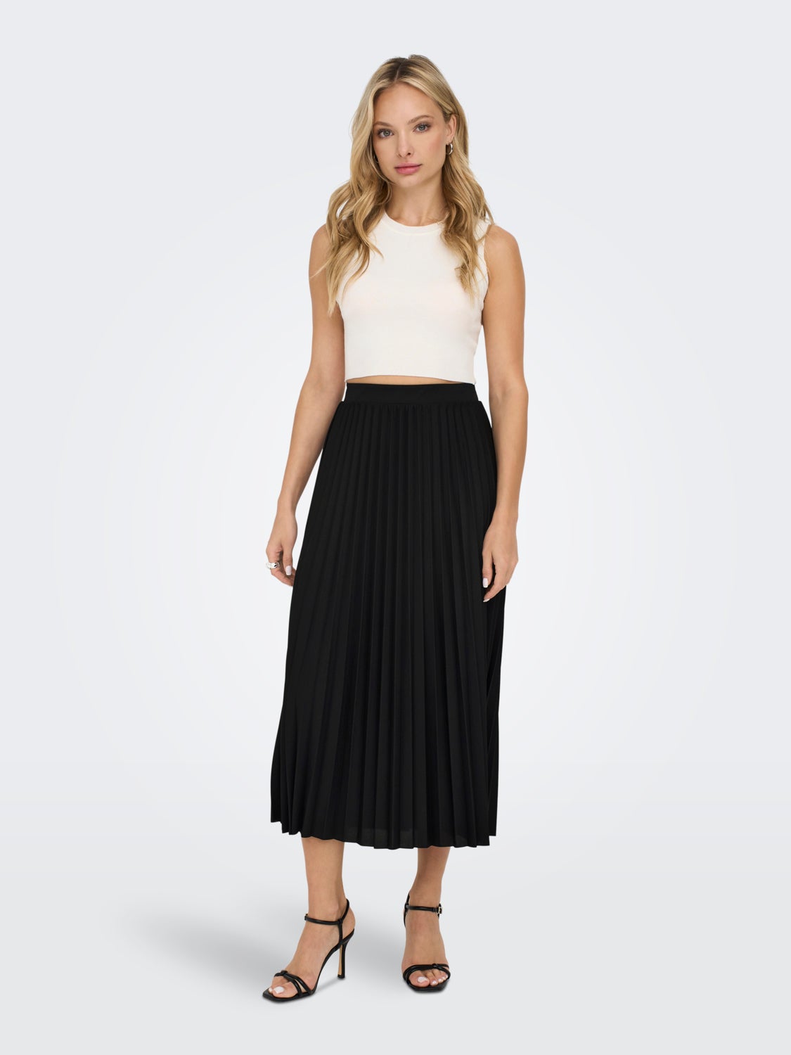Pleated maxi skirt