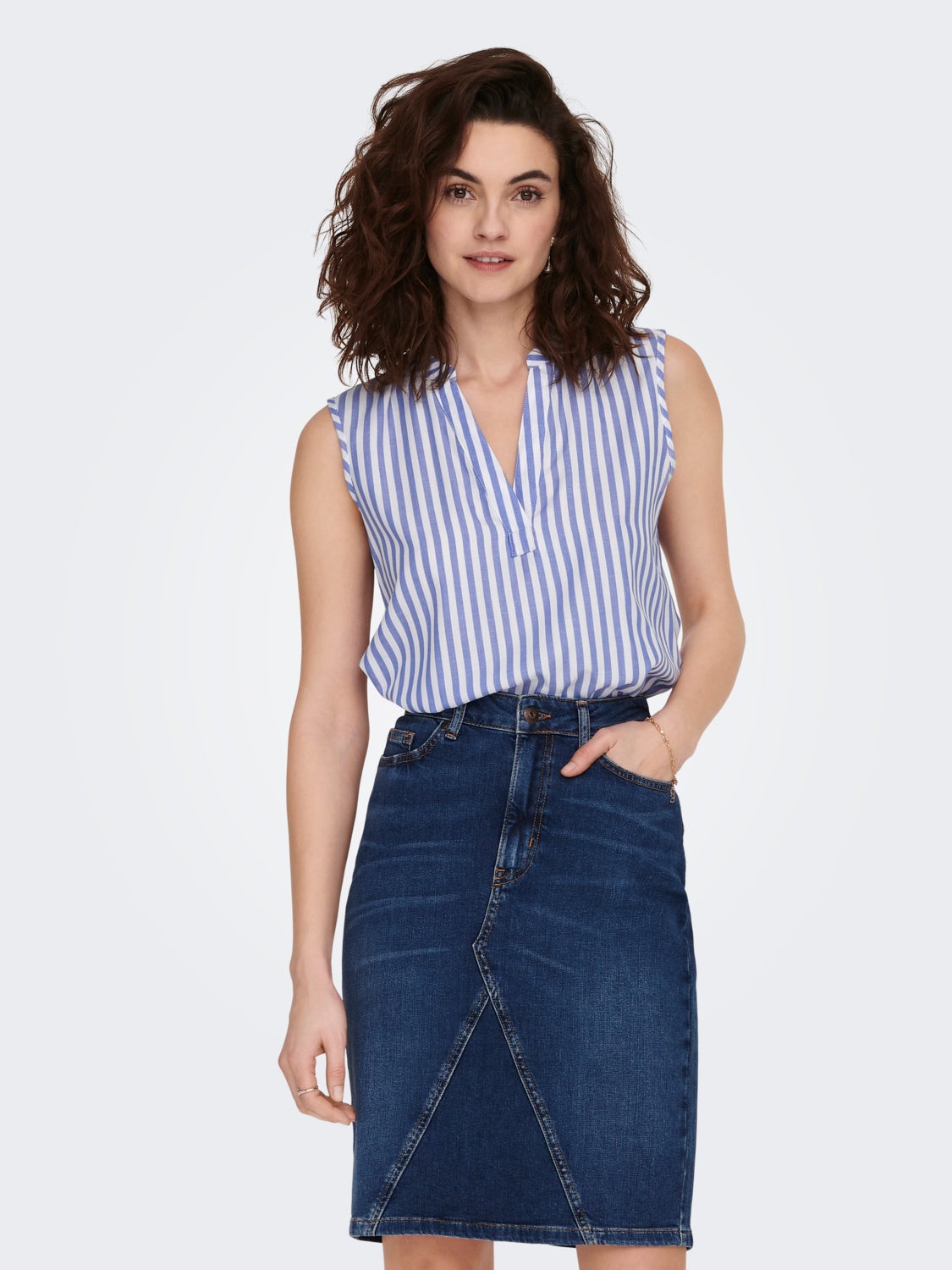 Regular Fit China Collar Top