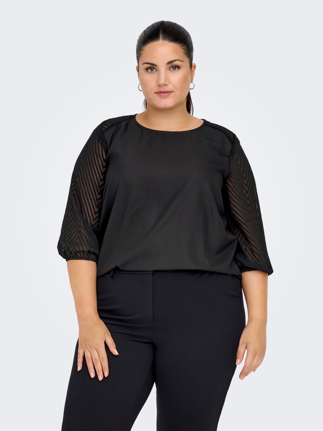 Curvy top with 3/4 sleeves