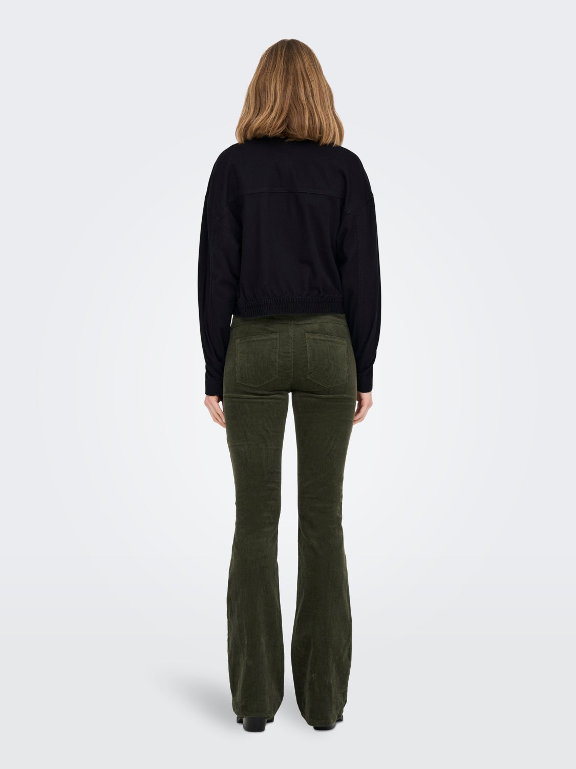 Cropped button jacket