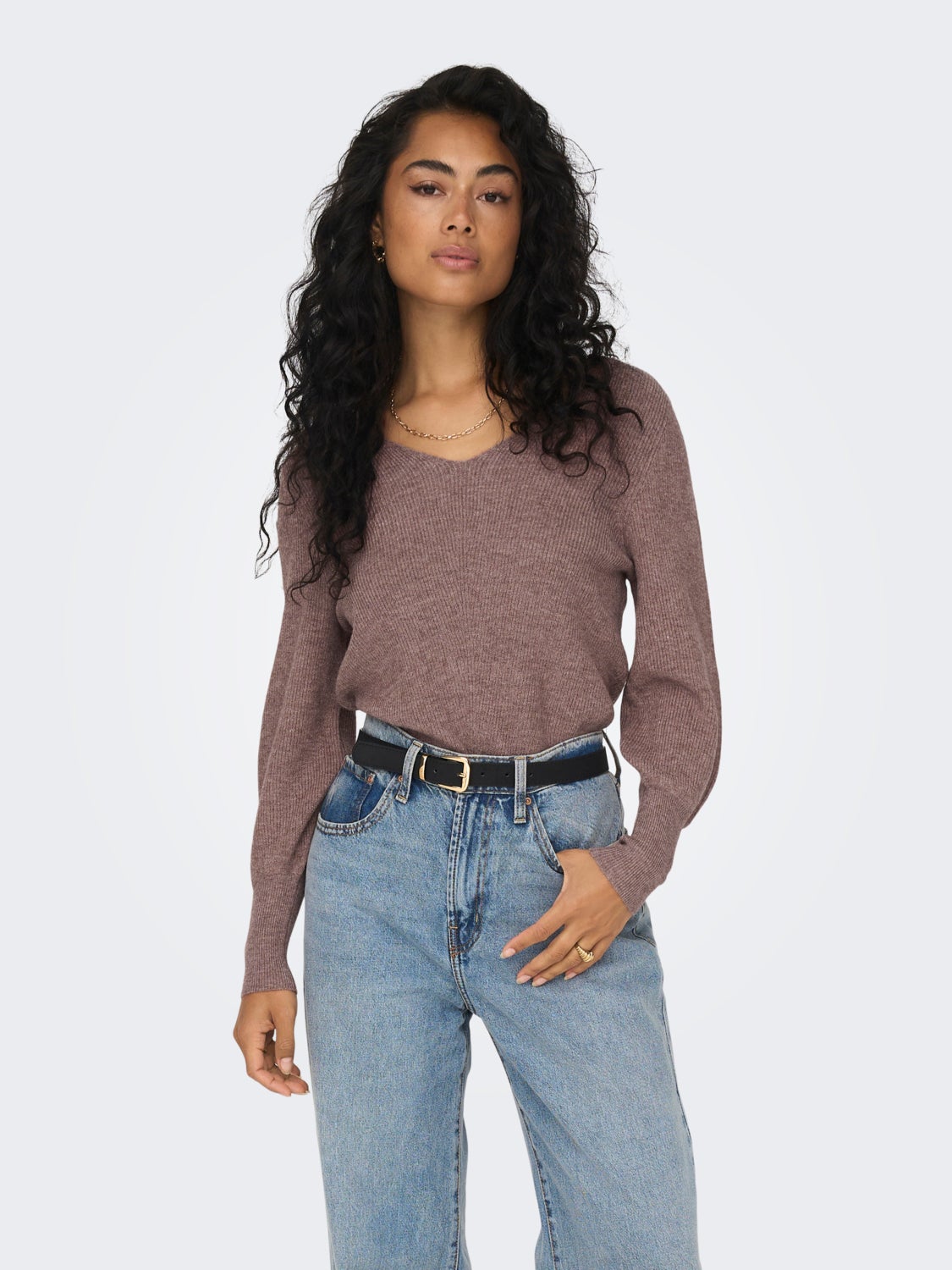 Long v-neck Knitted Pullover