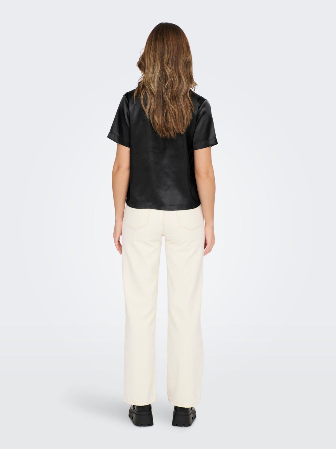 Short sleeve sateen shirt