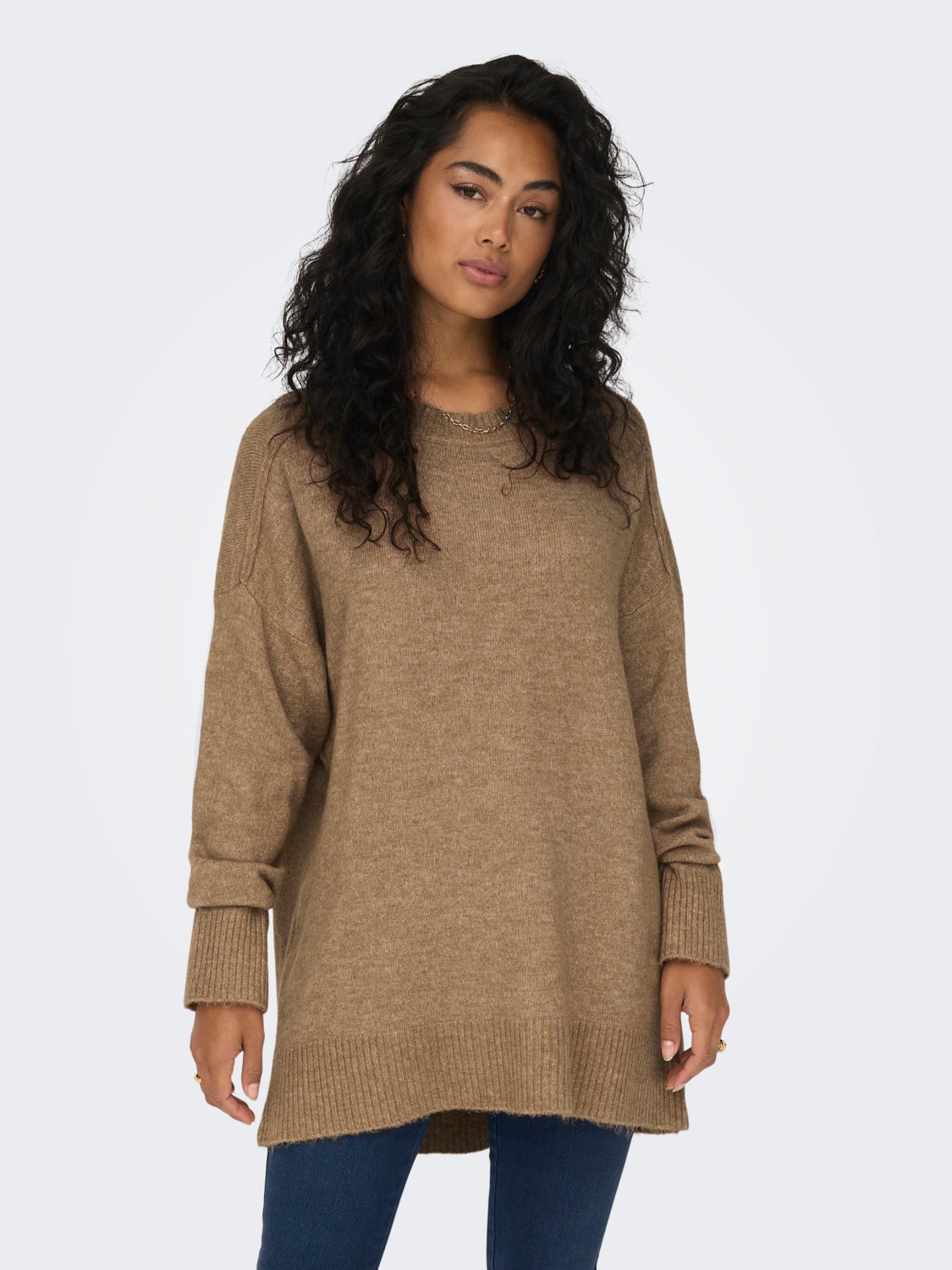 O-neck knitted pullover