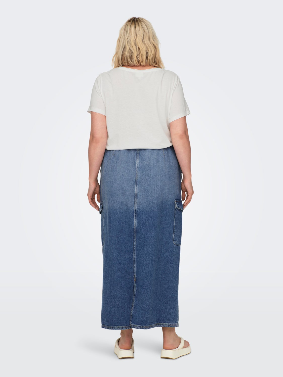 maxi Curvy cargo denim skirt