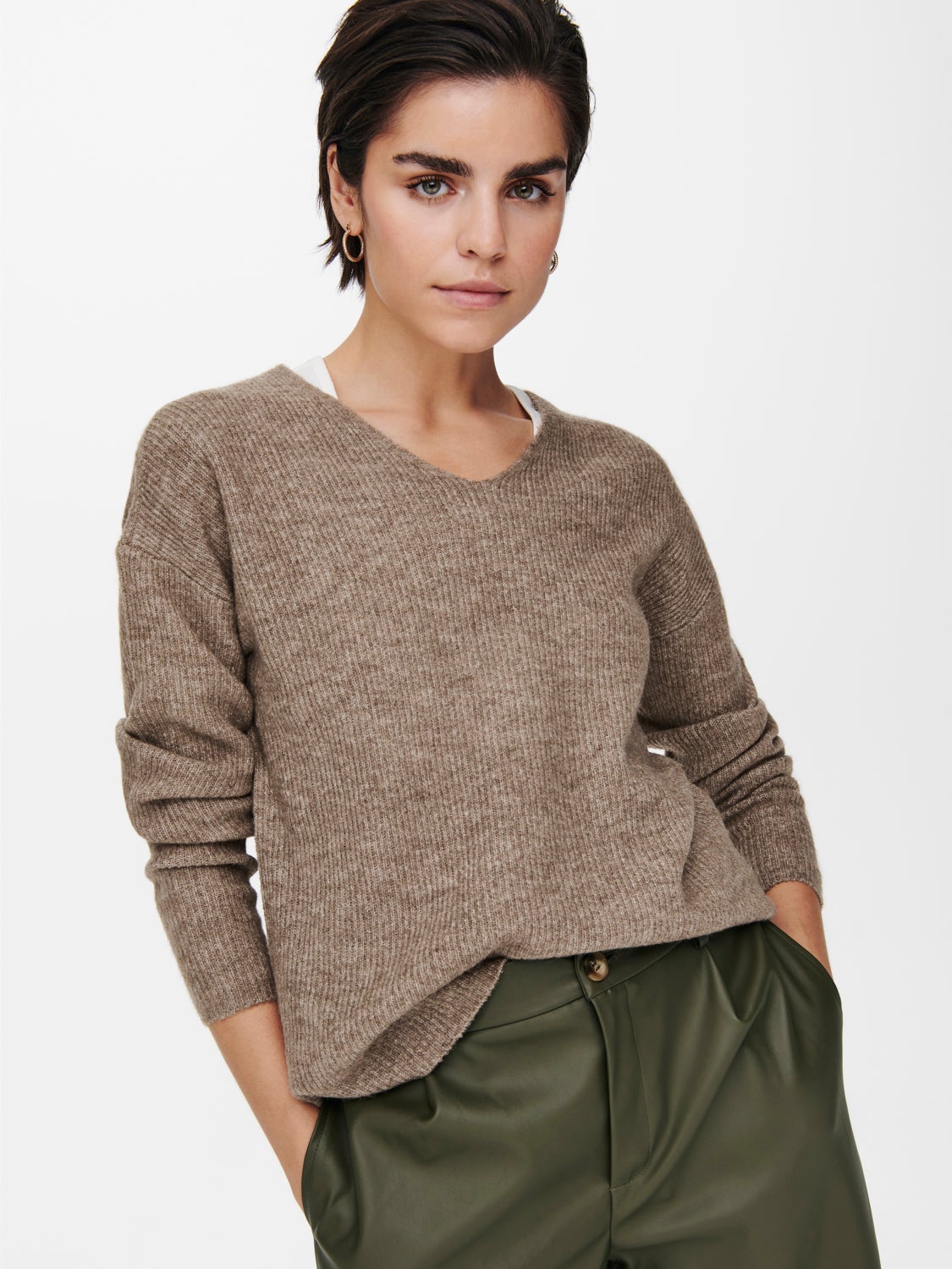 V-neck Knitted Pullover