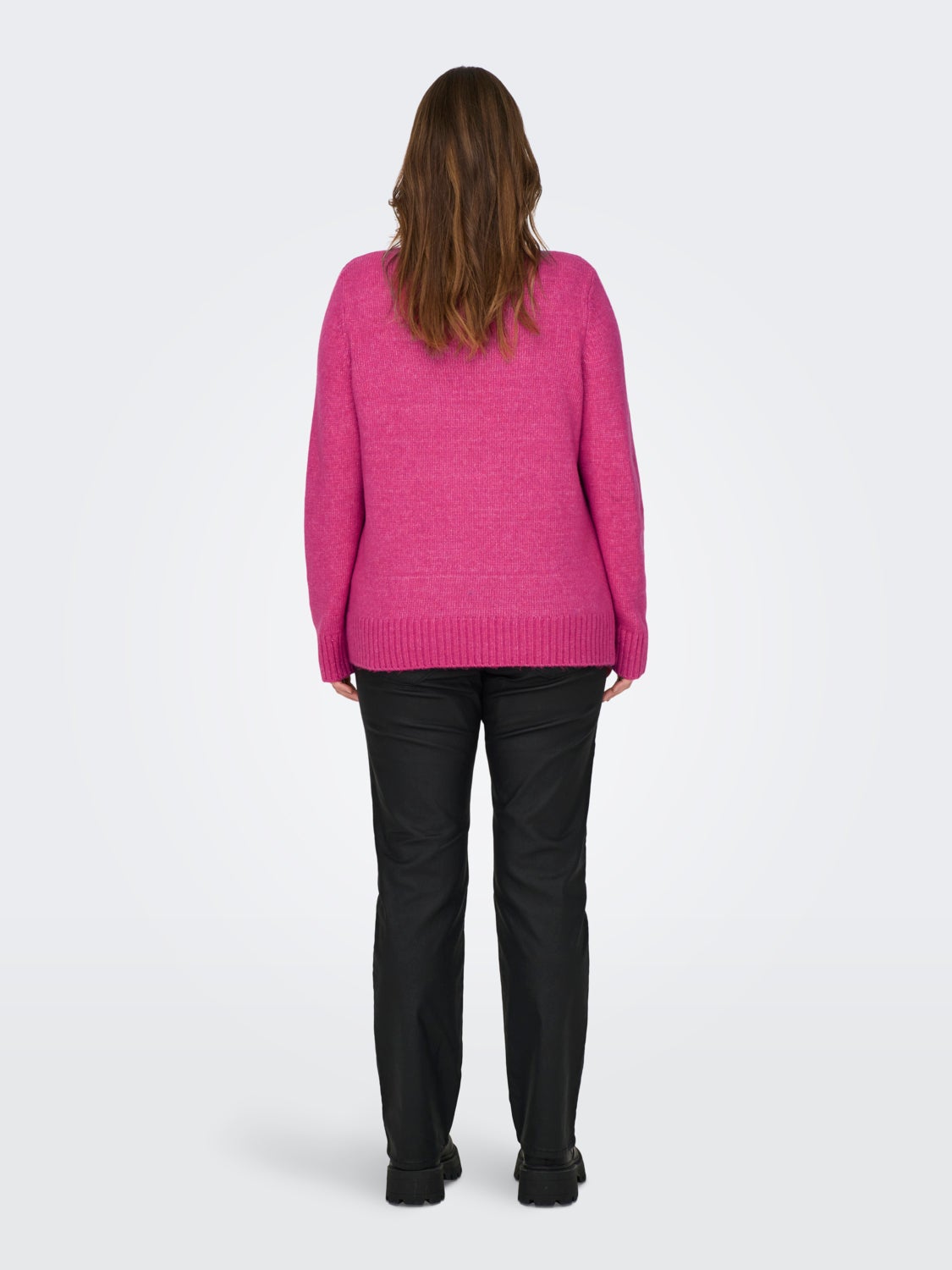 Curvy high neck knitted pullover