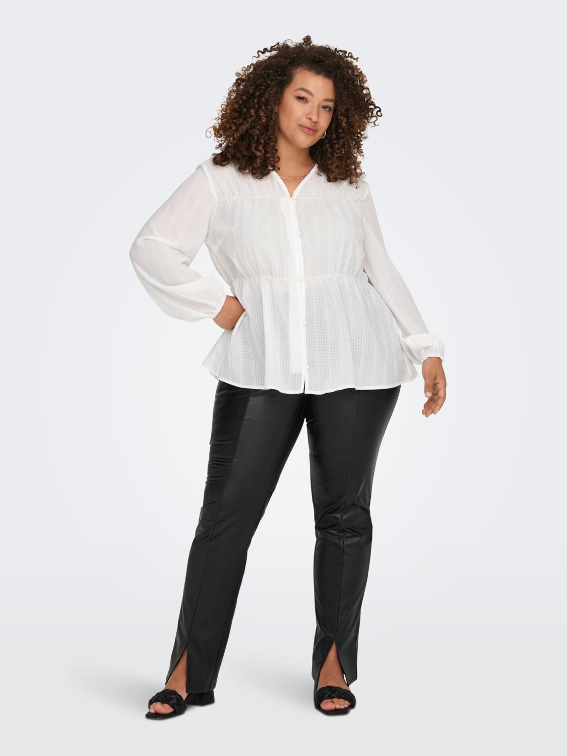Curvy v-neck top