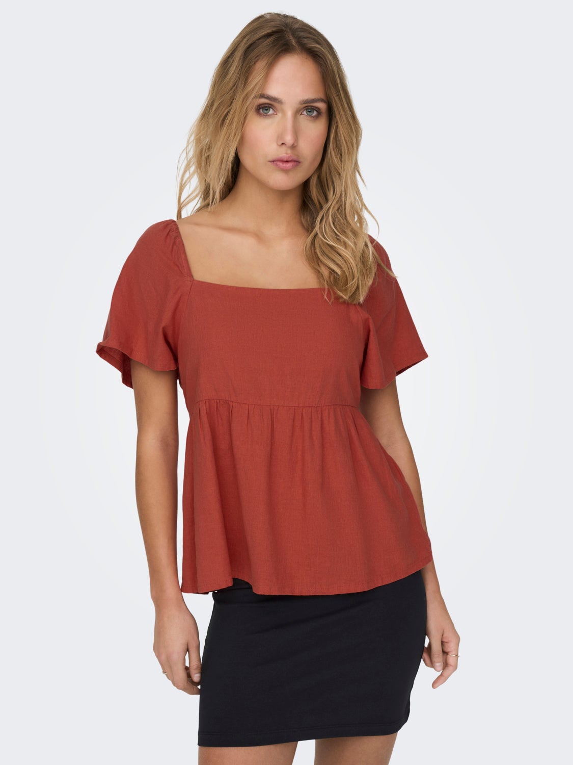Volume Top With Square Neck