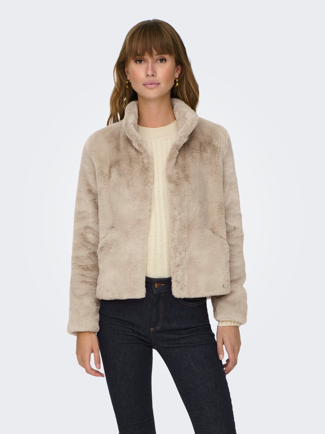 Short faux fur jacket