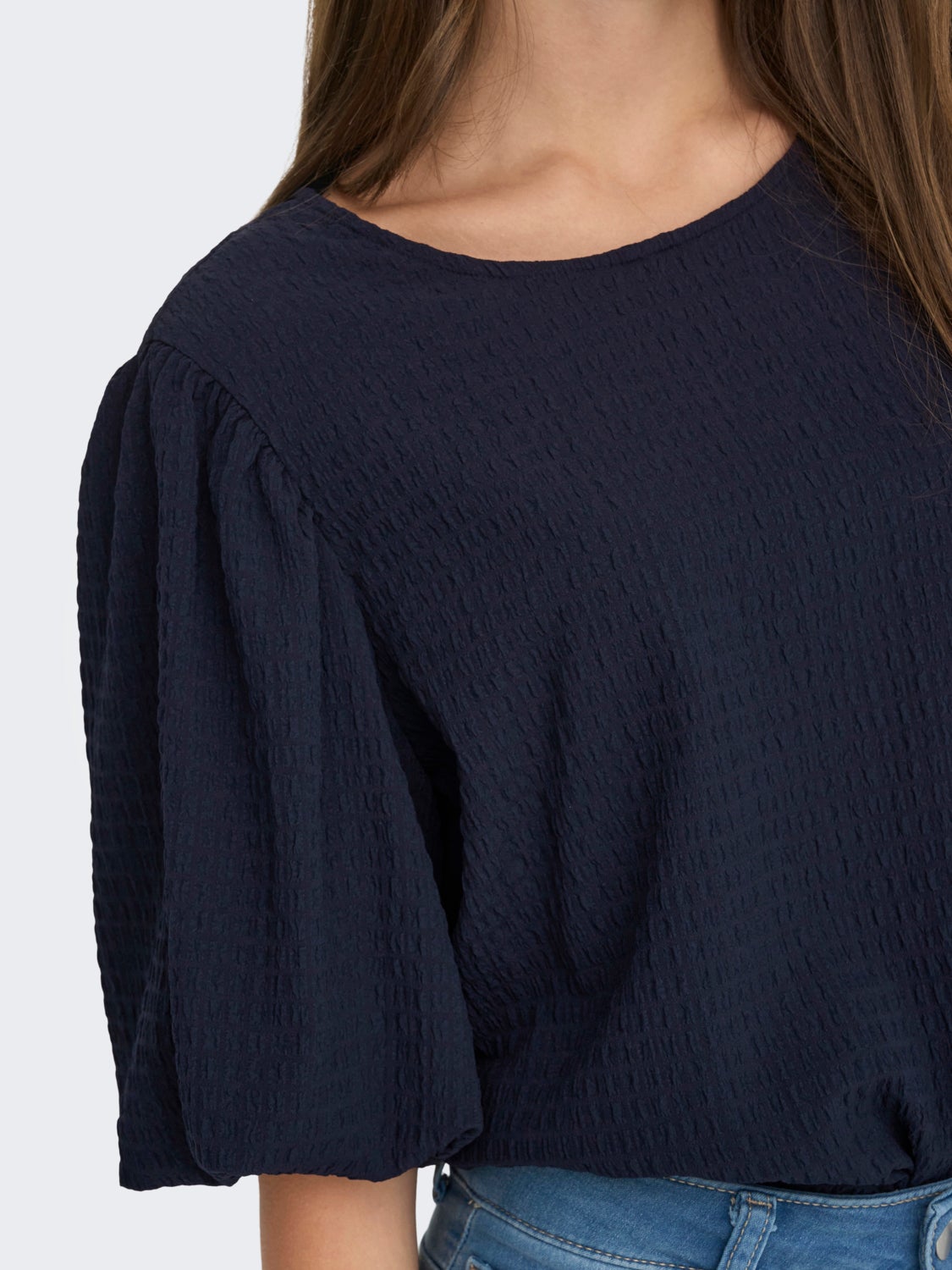 O-neck top with balloon sleeves