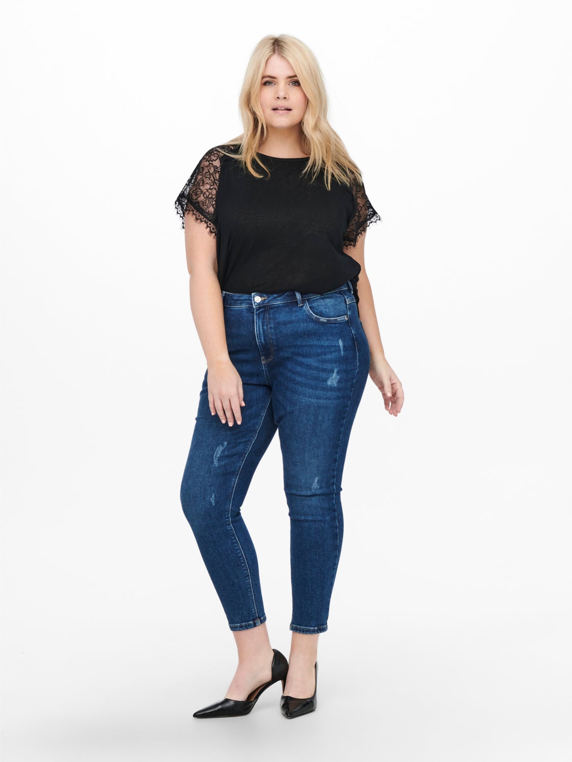 Curvy lace detail Top