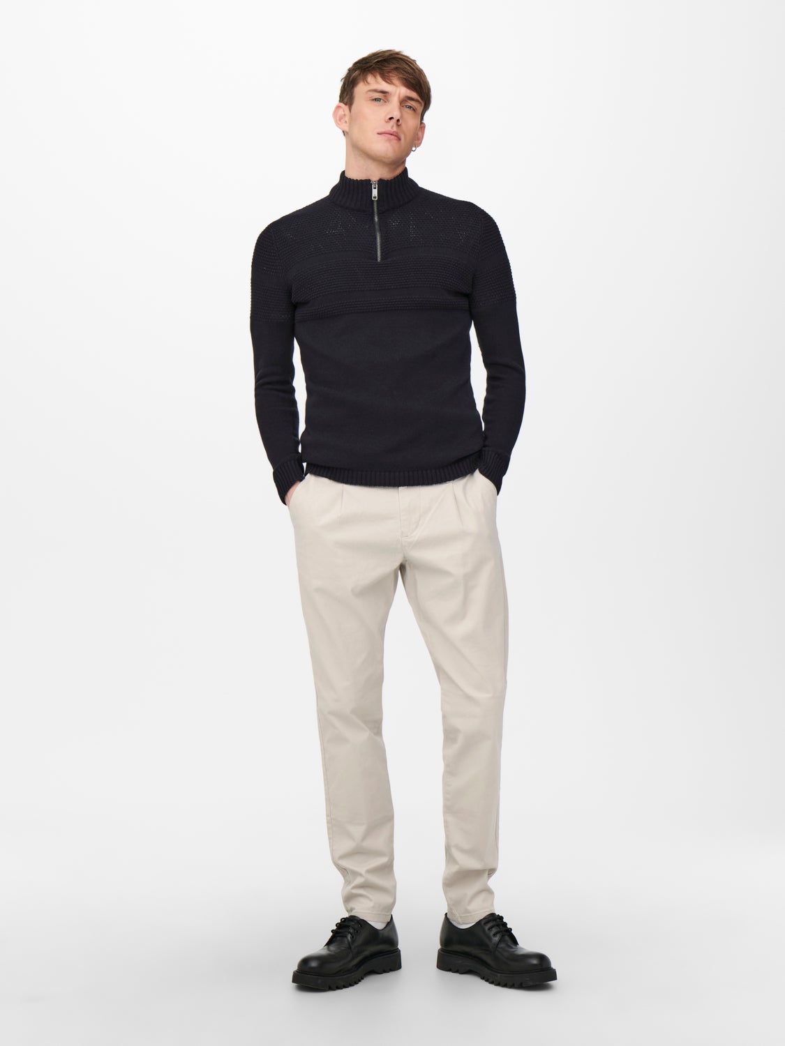 Tapered fit trousers