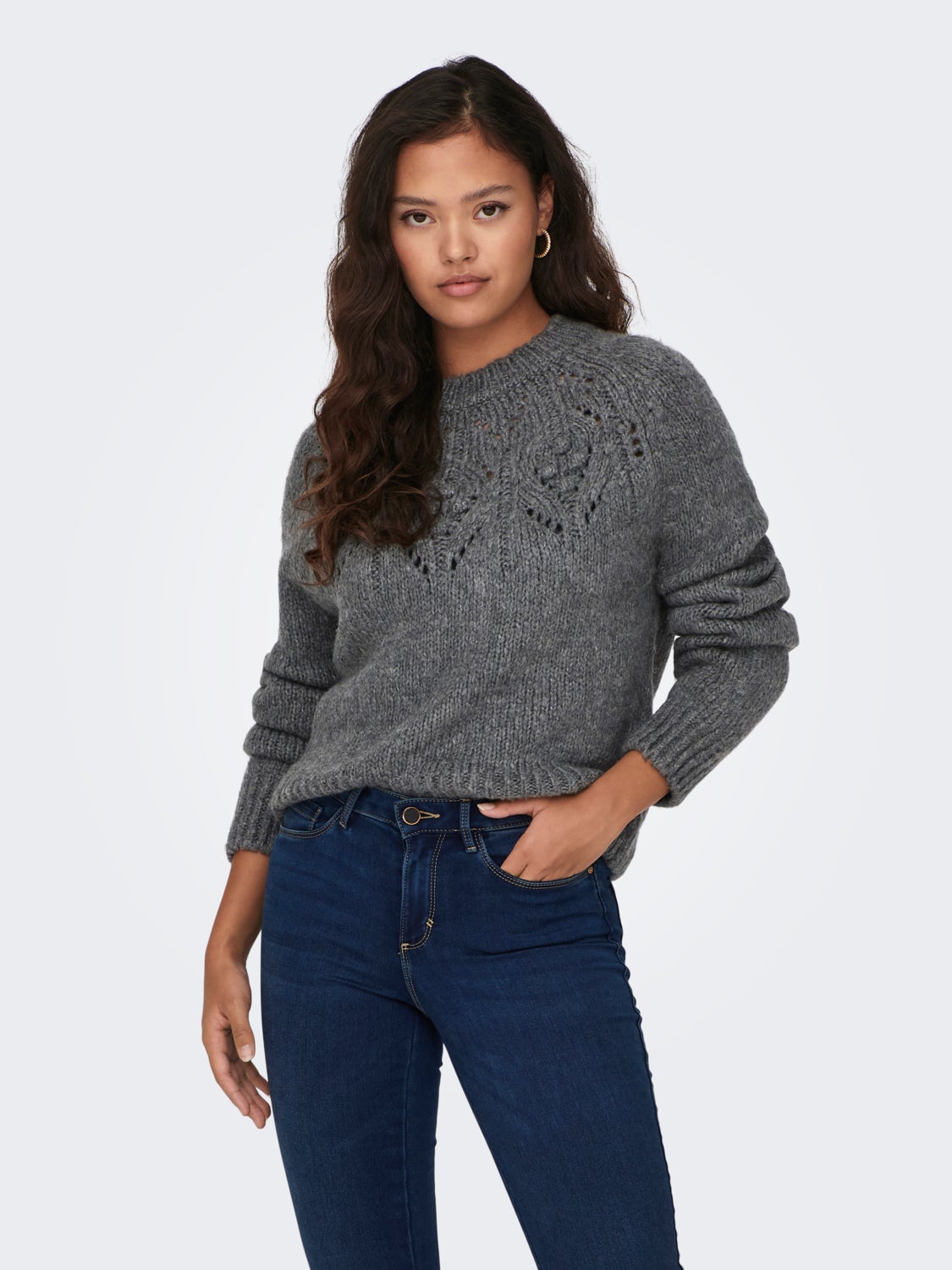 O-neck knitted pullover