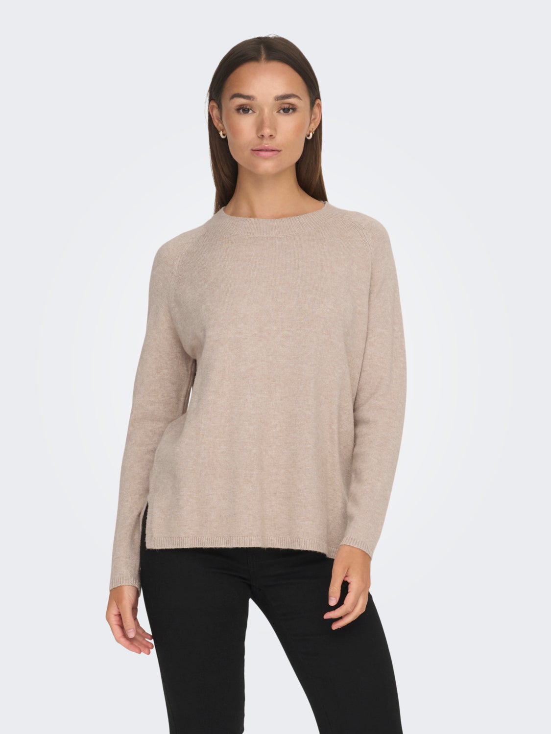 o-neck shirt with long sleeves