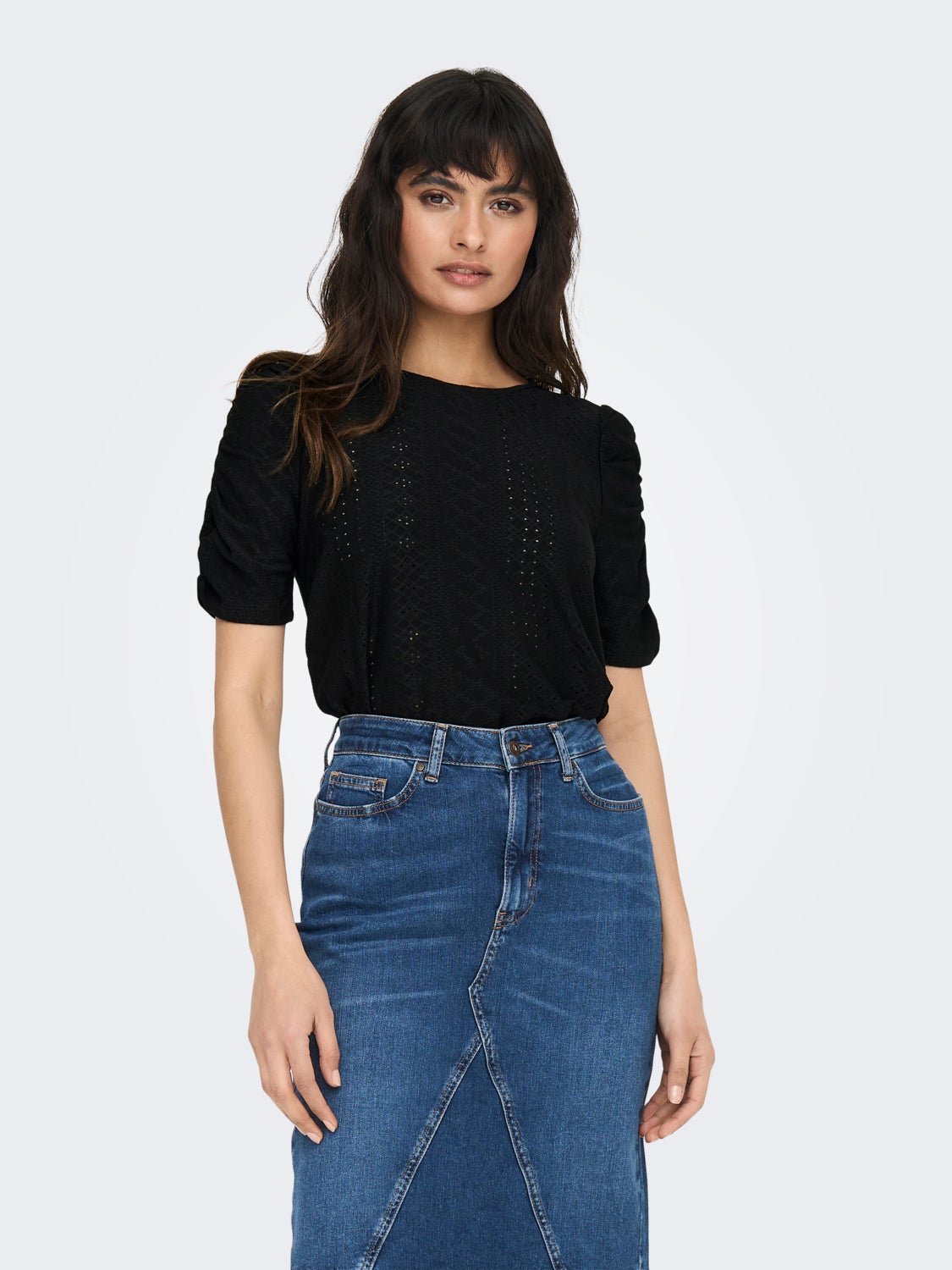 Regular Fit O-Neck Puff sleeves Top