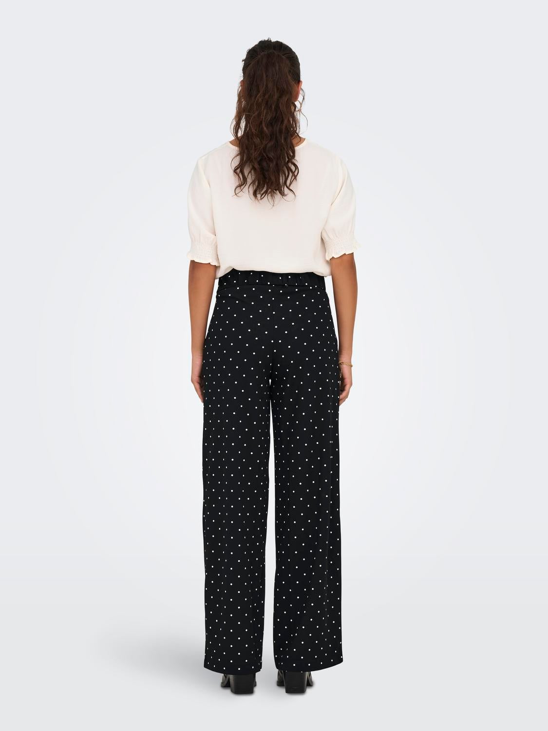 Wide Trousers