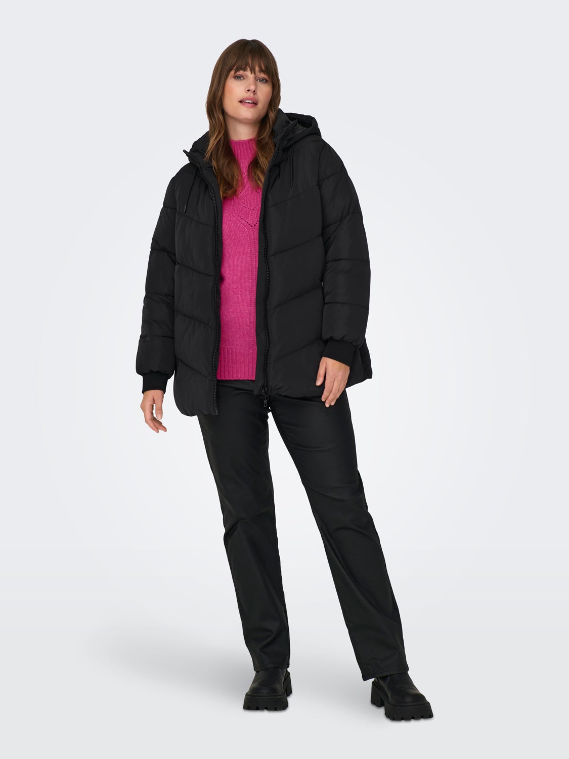 curvy Puffer jacket with hood