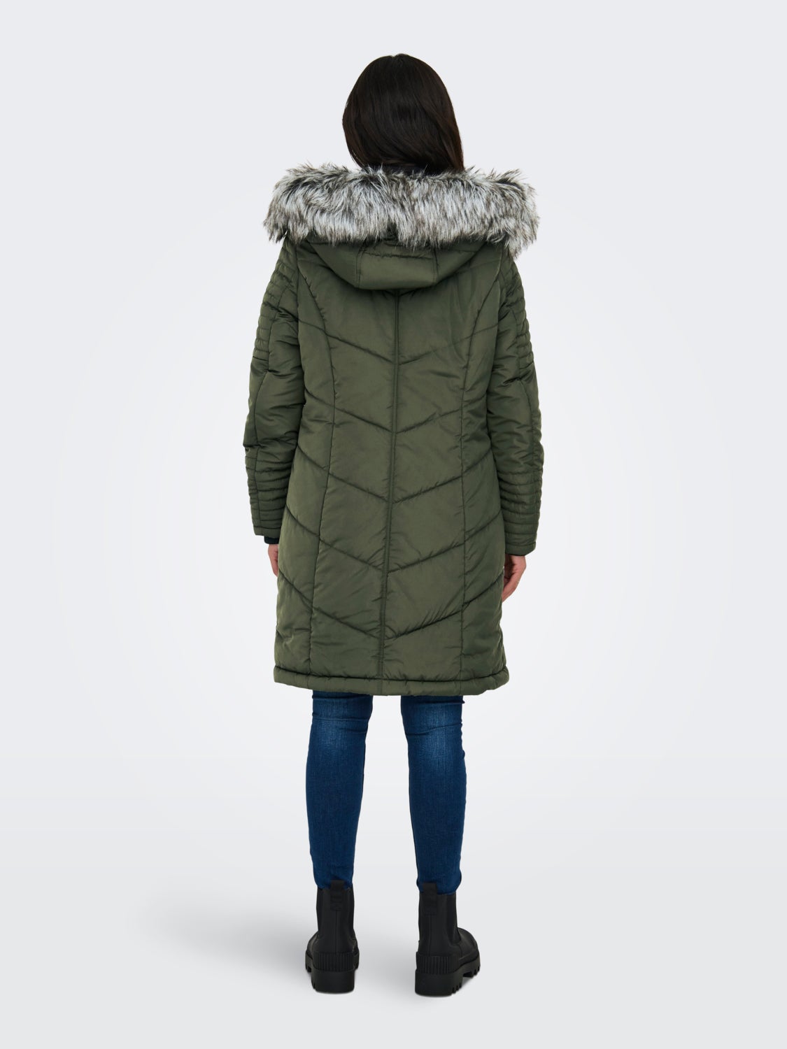 Hooded puffer jacket