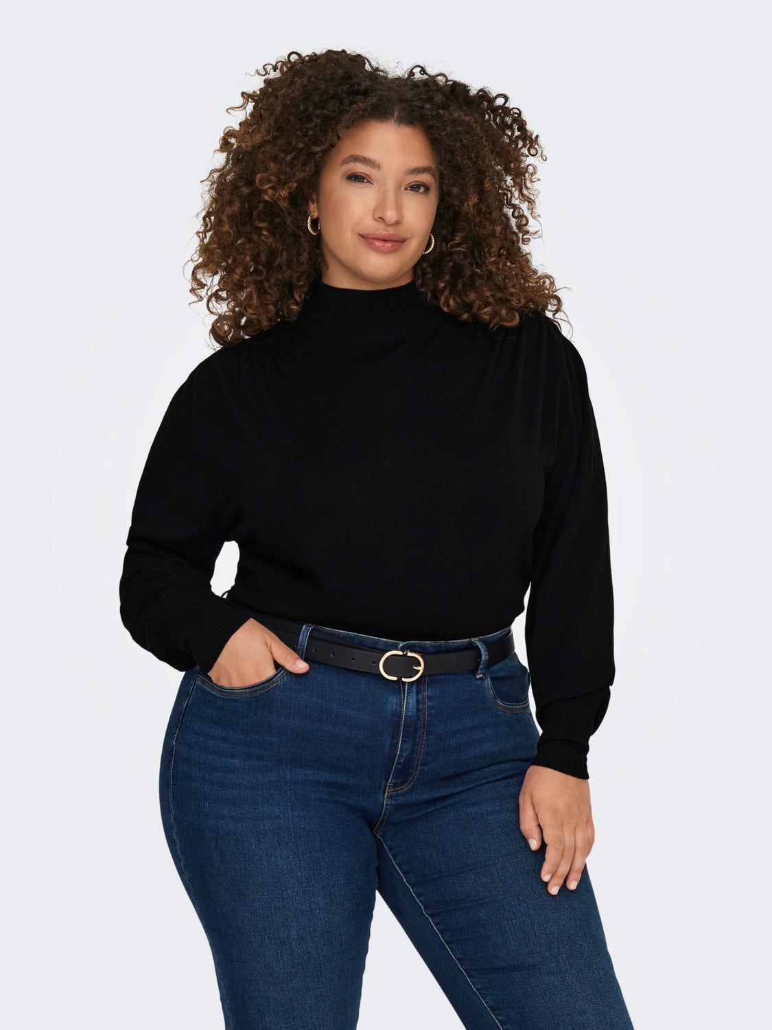 Curvy top with high neck