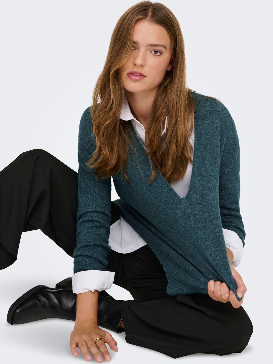 V-neck Knitted Pullover