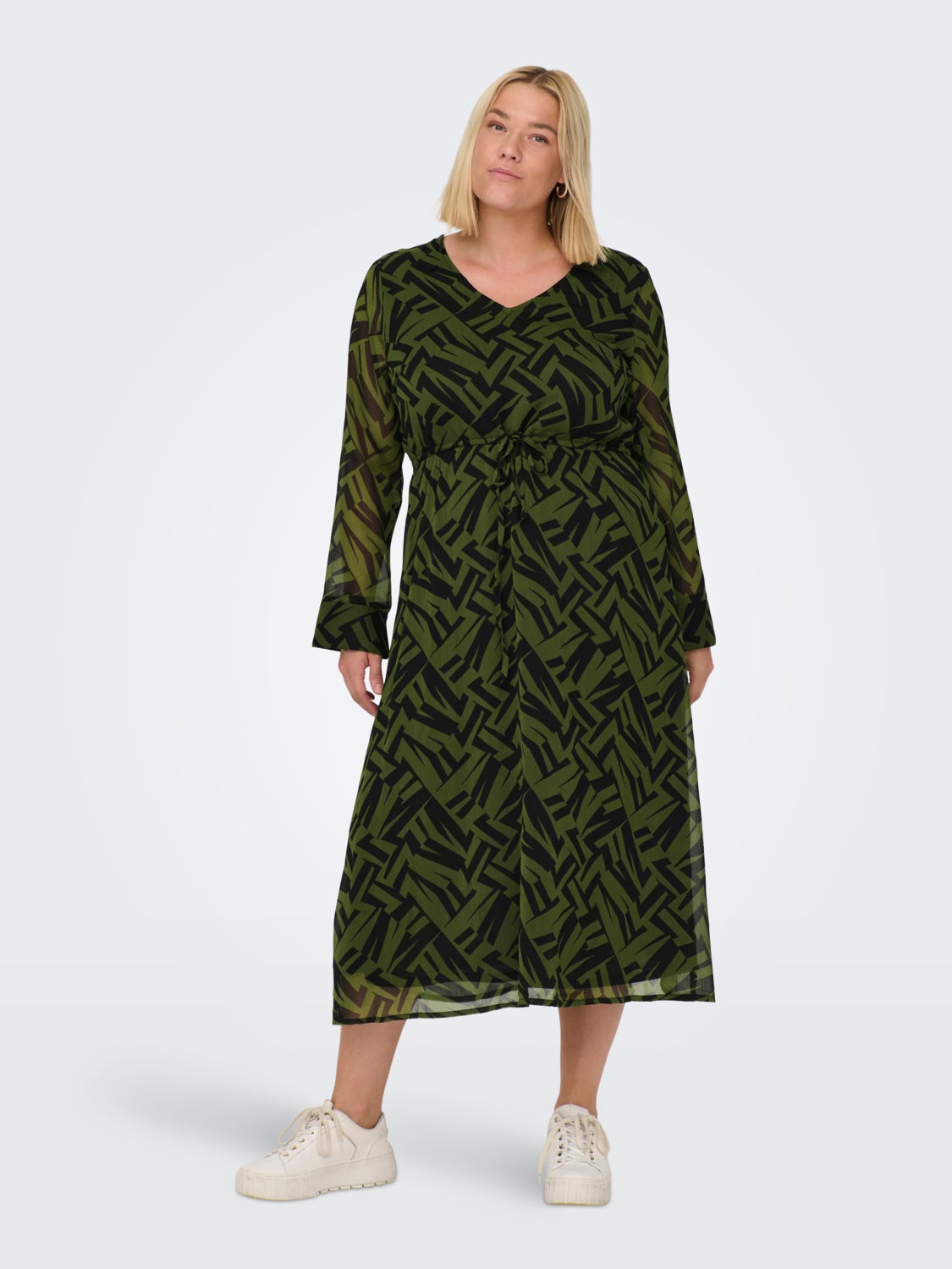 Curvy Midi dress with v-neck