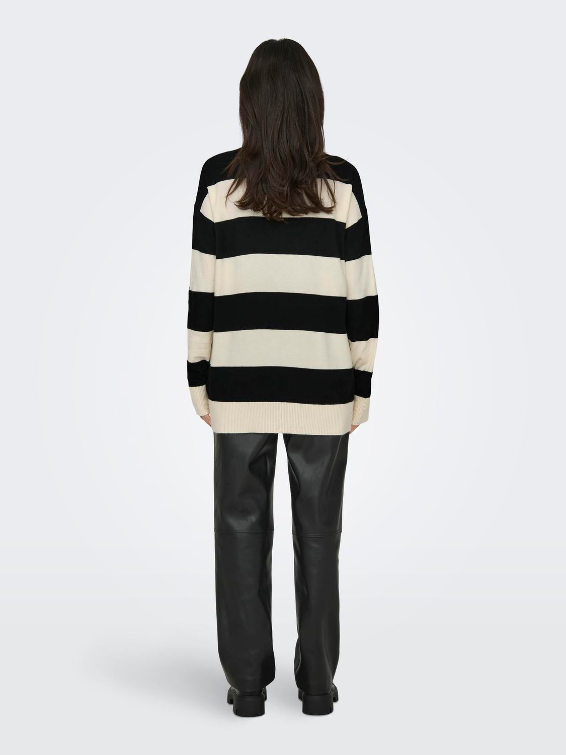 Roll neck knitted pullover