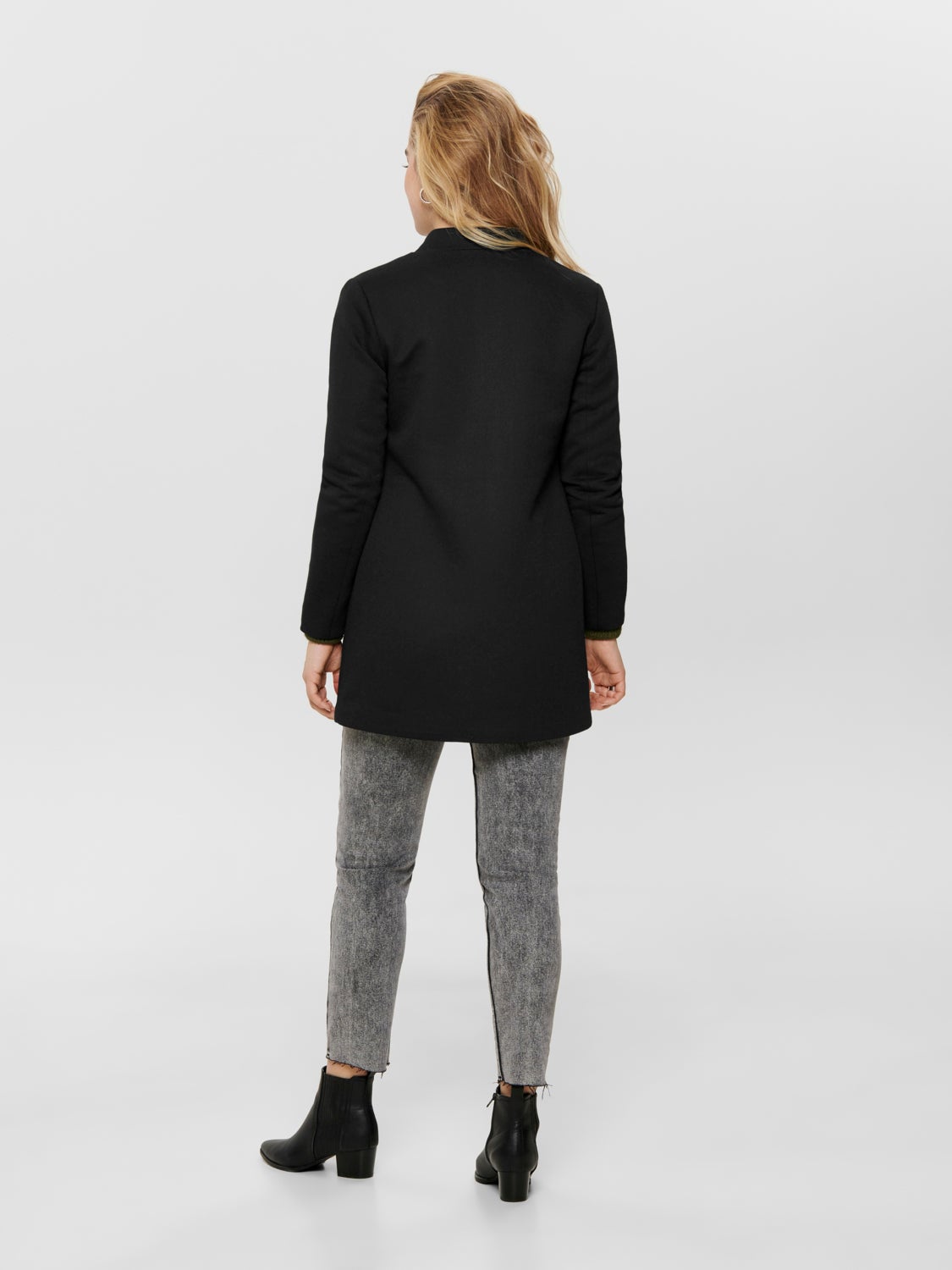 Solid color coatigan