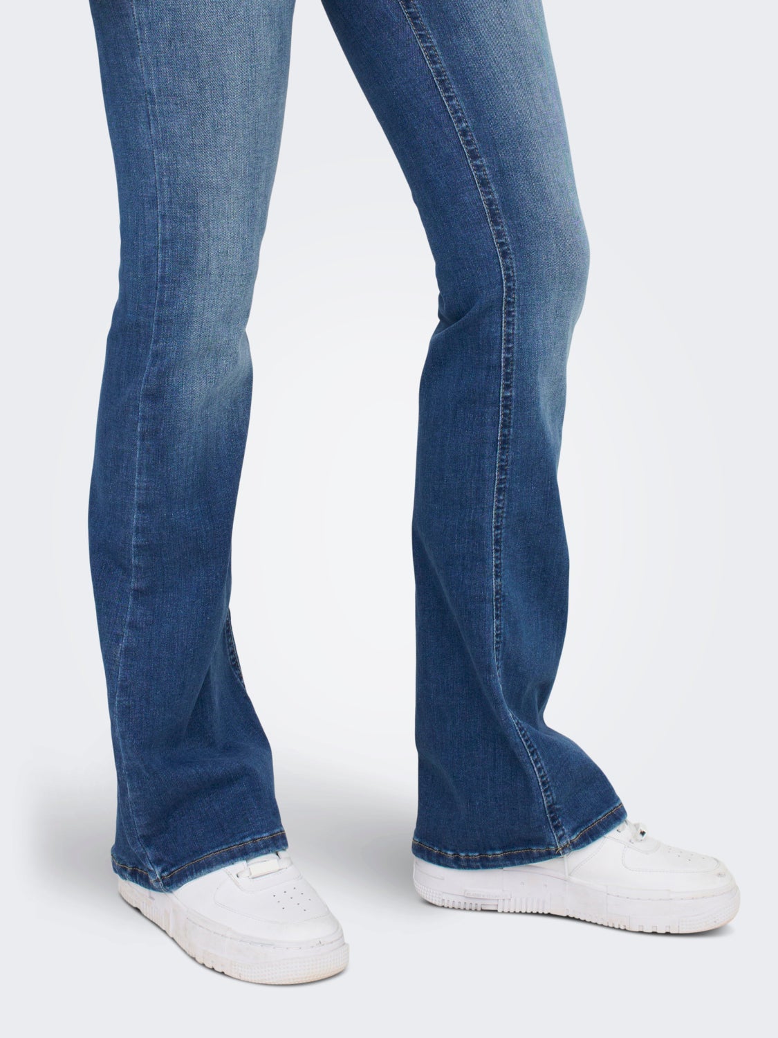 ONLBlush life mid Flared Jeans