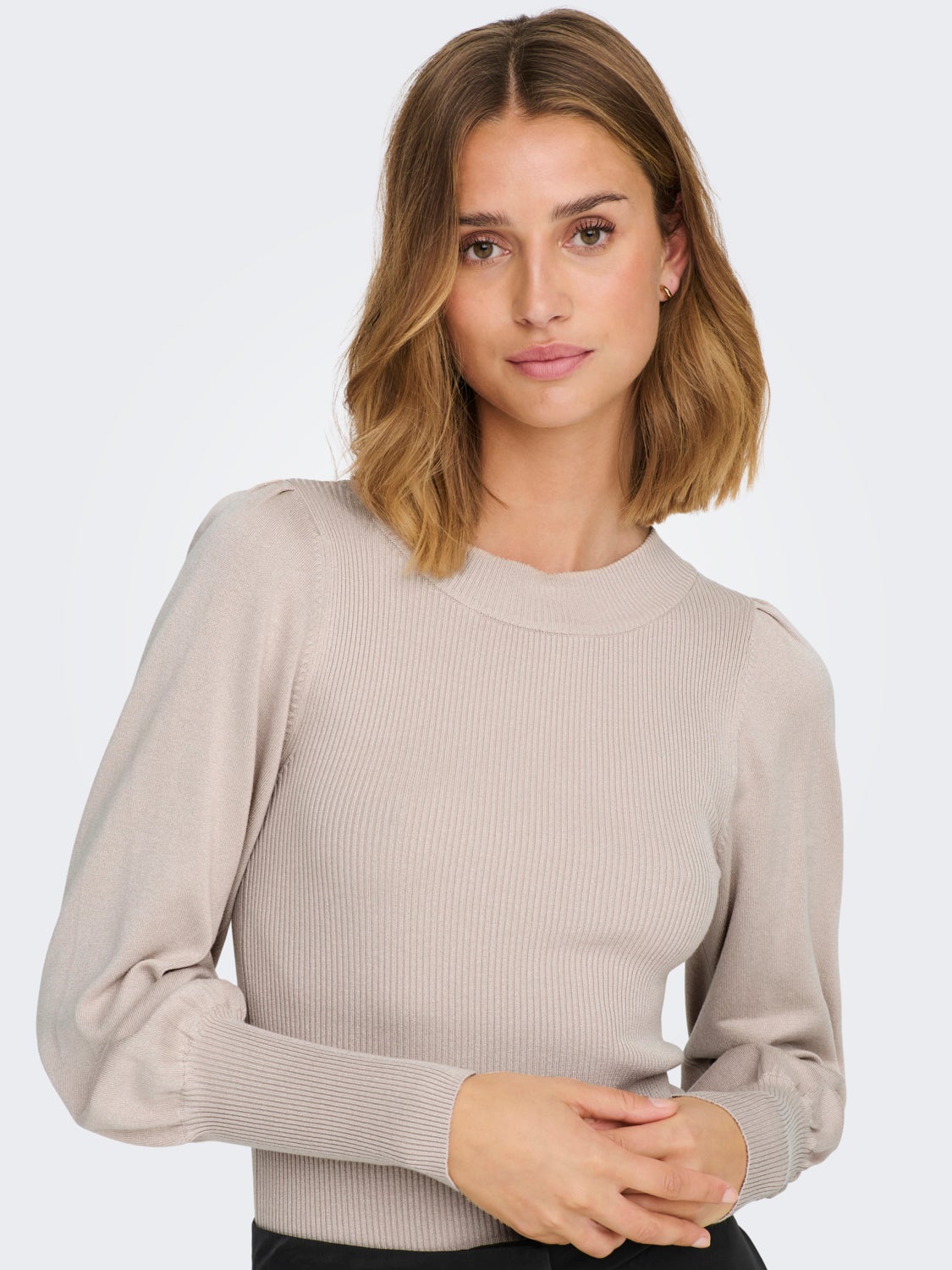 Ballon sleeve knitted top