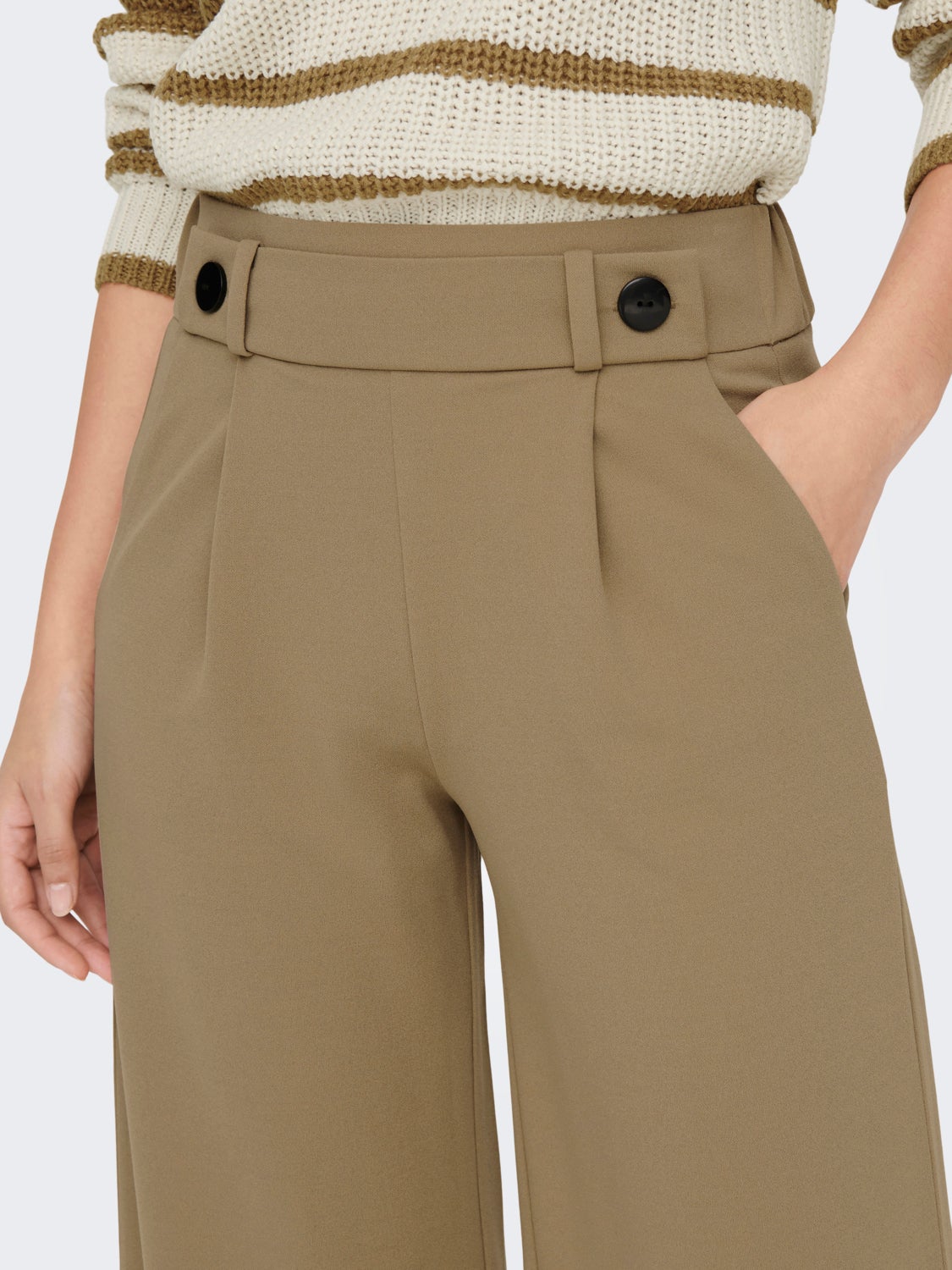 Wide Trousers
