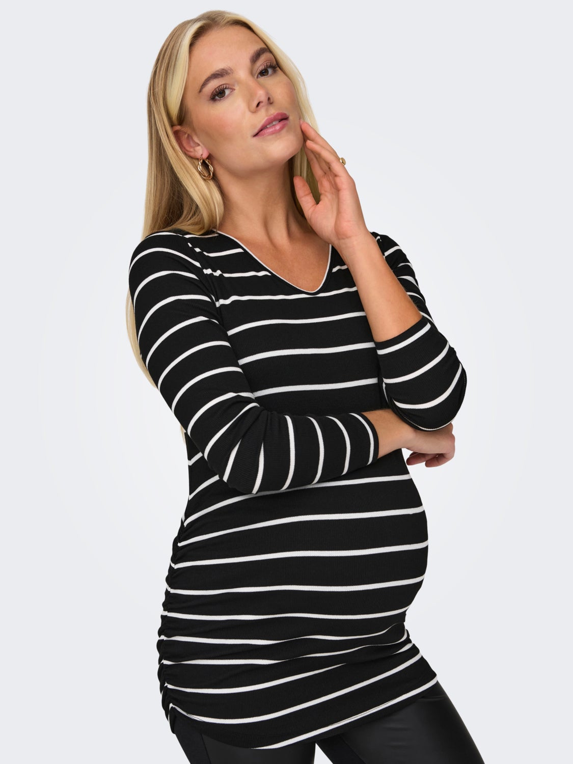 mama v-neck top with long sleeves