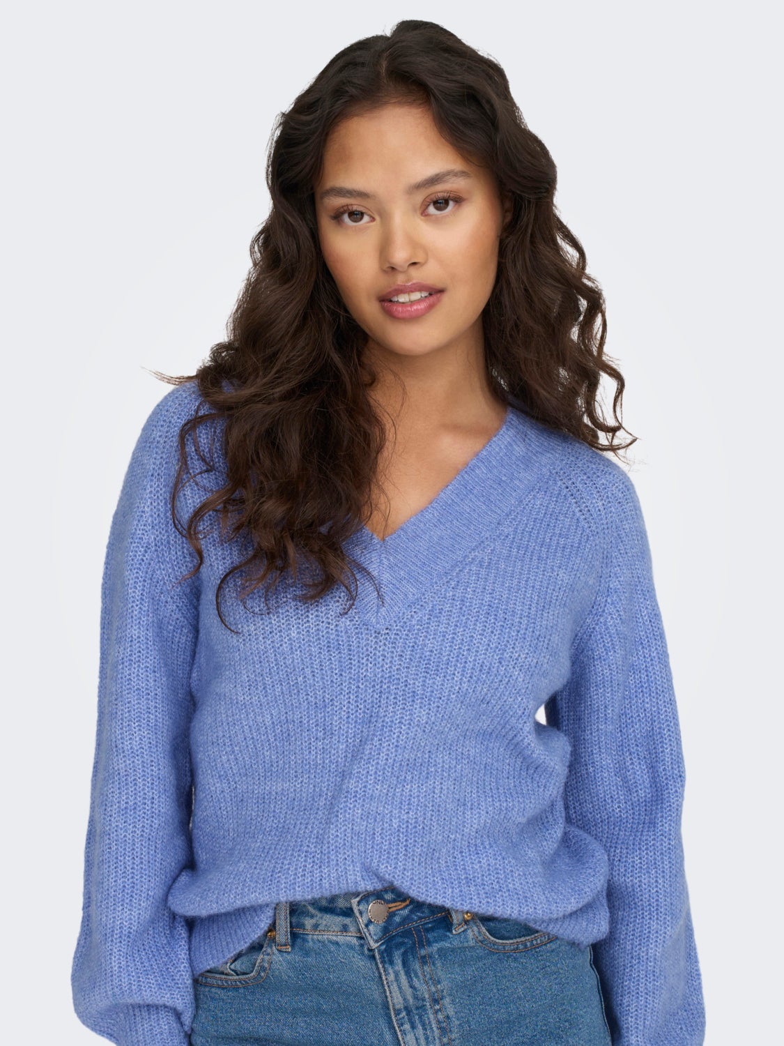 v-neck knitted pullover