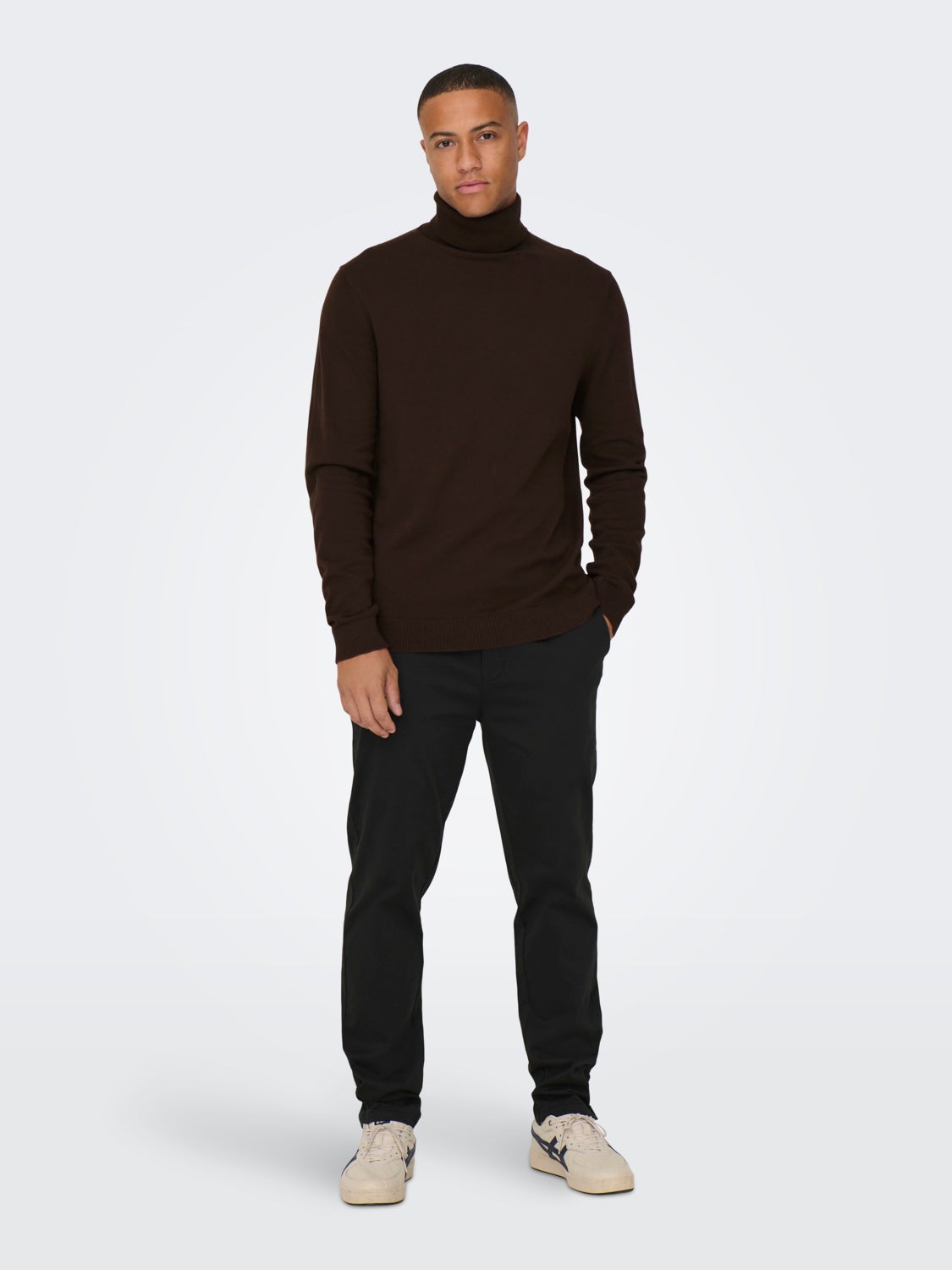 Pullover with roll neck